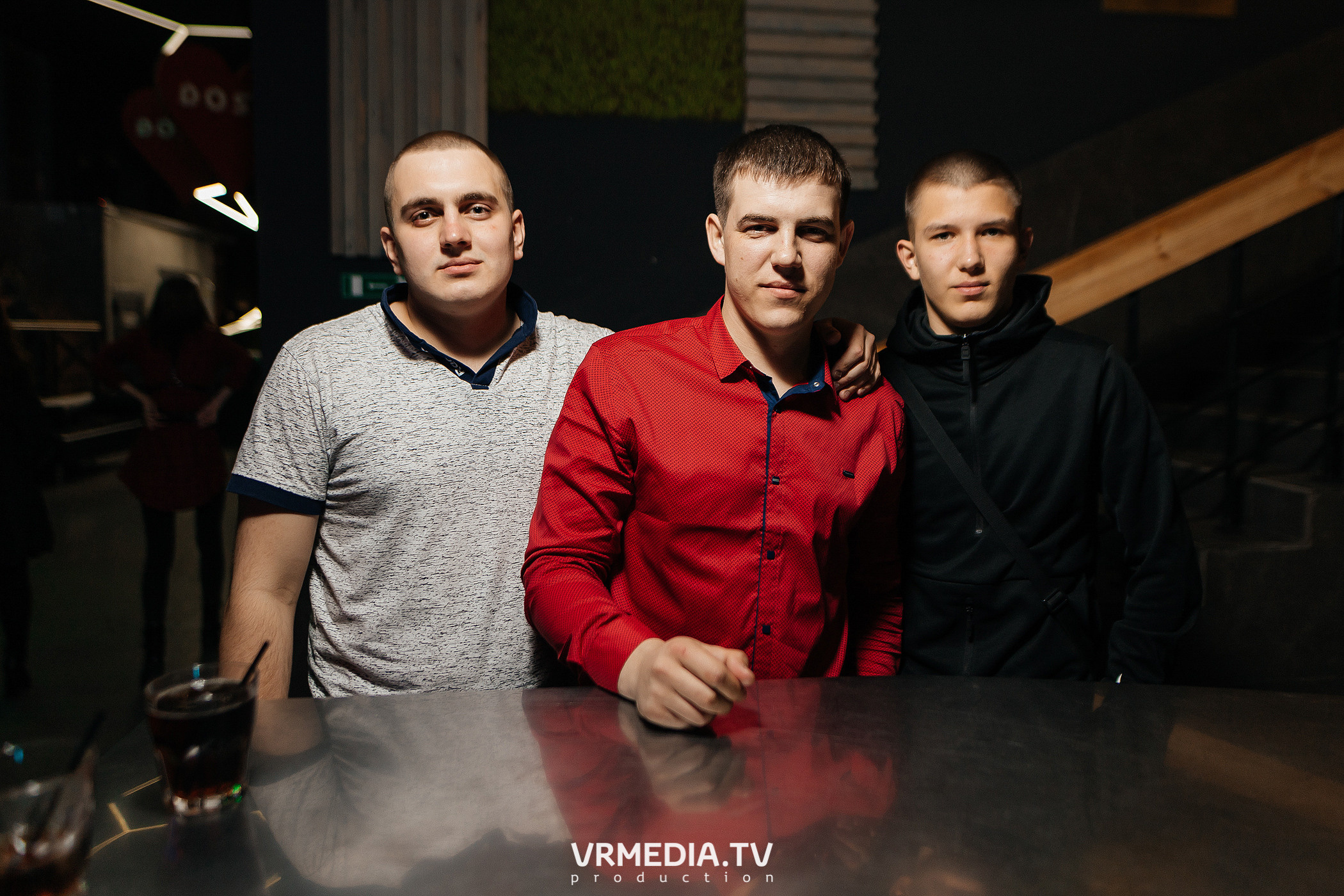 Выходные в баре «DOSKI»