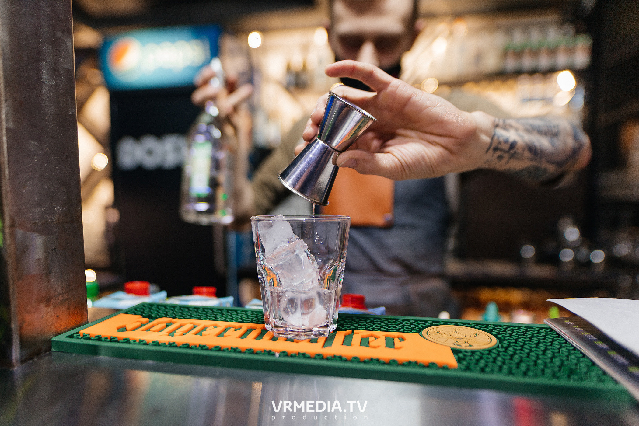 Выходные в баре «DOSKI»