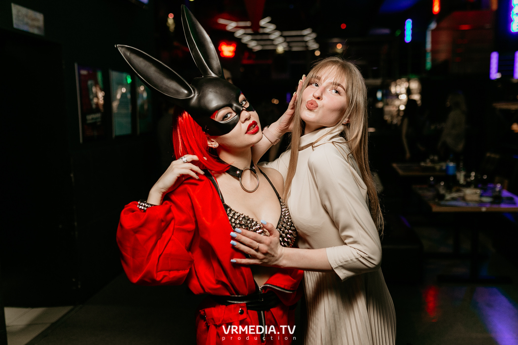 Выходные в баре «DOSKI»