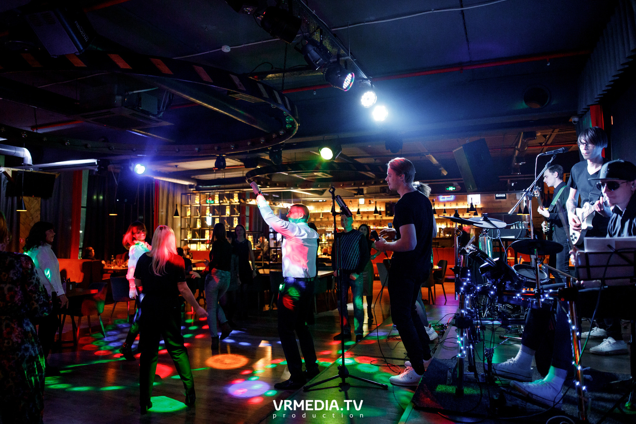 Индиго в гриль-баре «Жара»