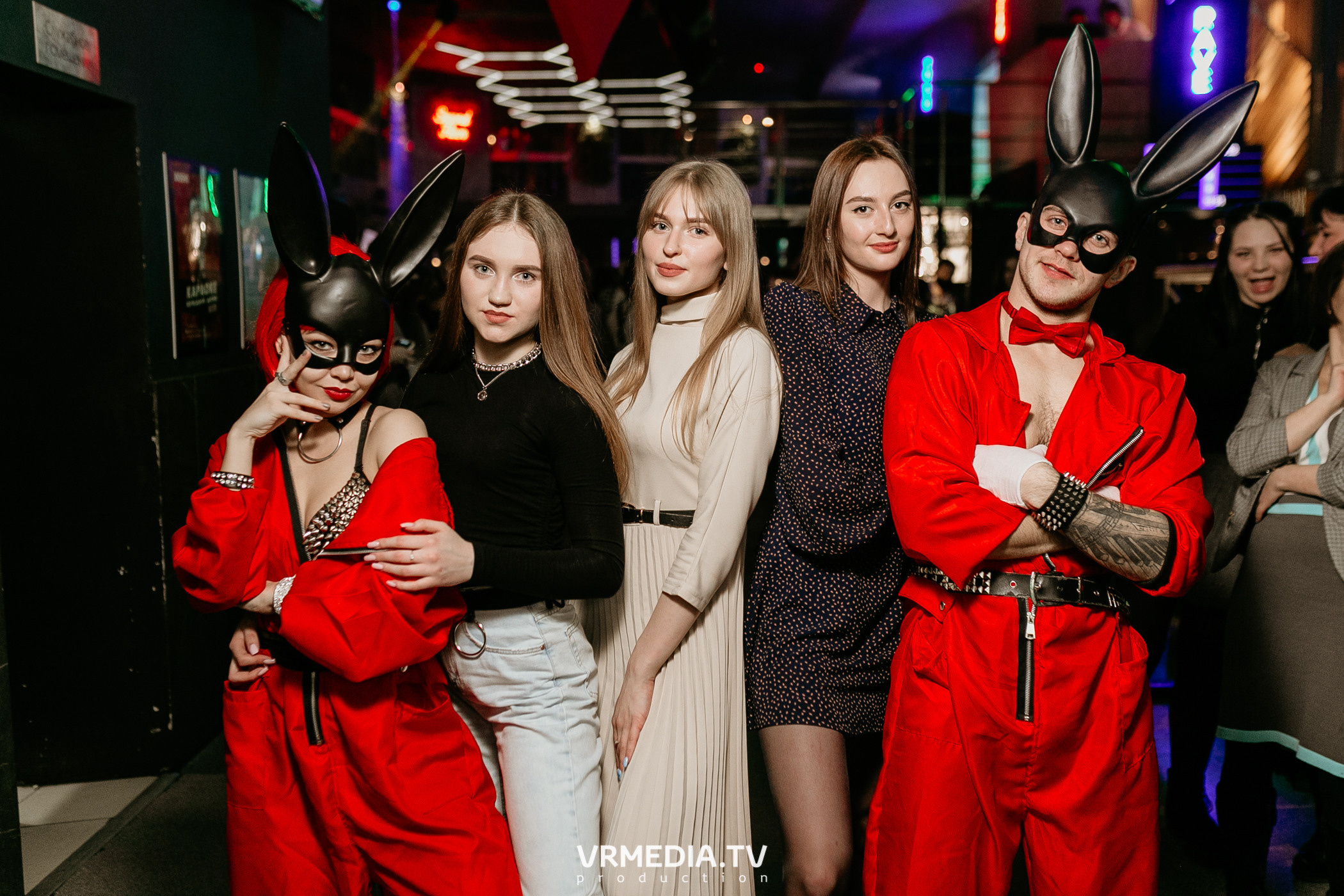 Выходные в баре «DOSKI»