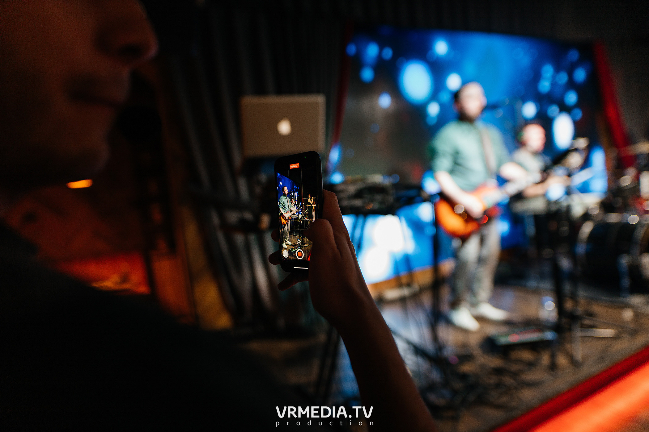 Крупным Планов в гриль-баре «Жара»