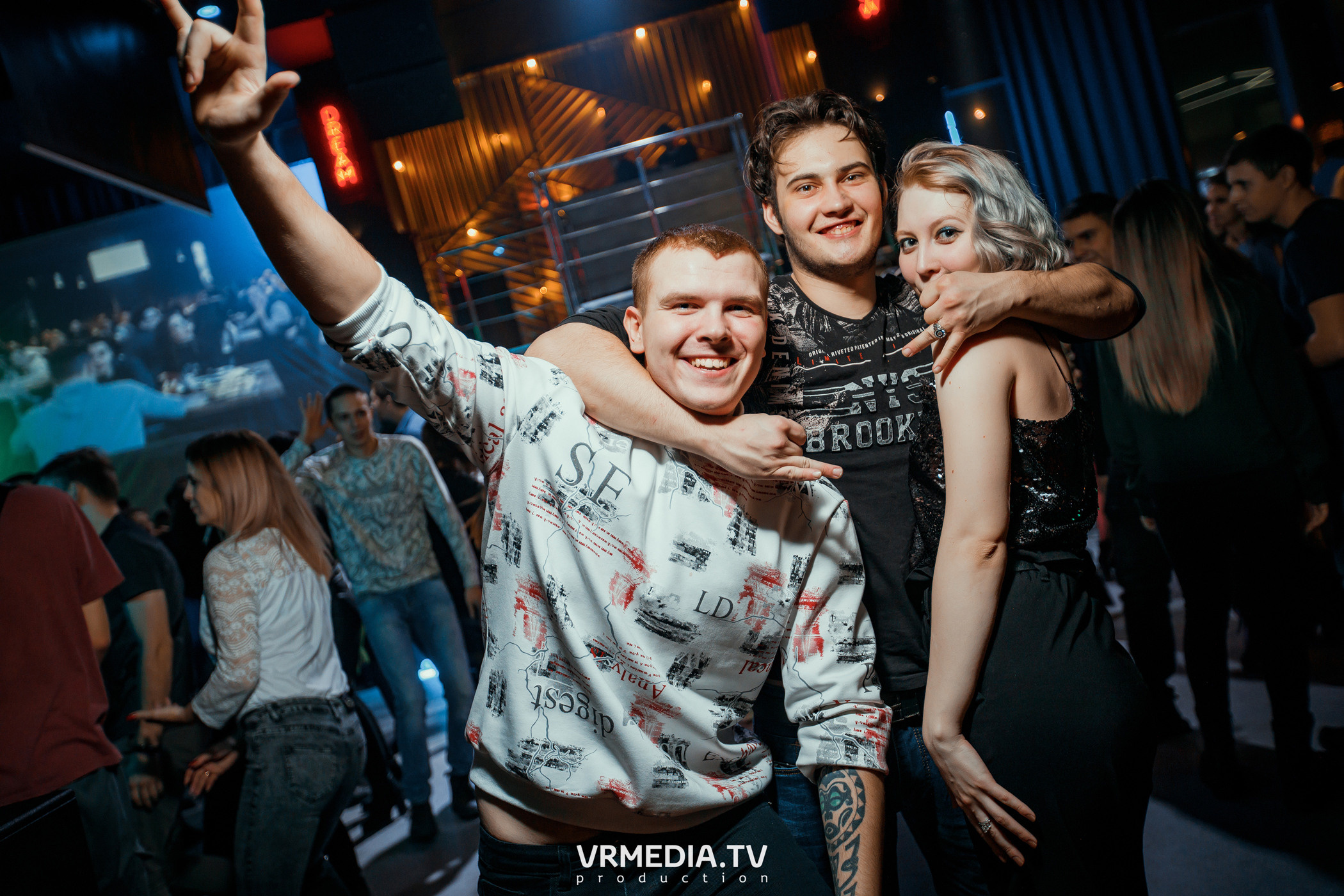 Выходные в баре «DOSKI»