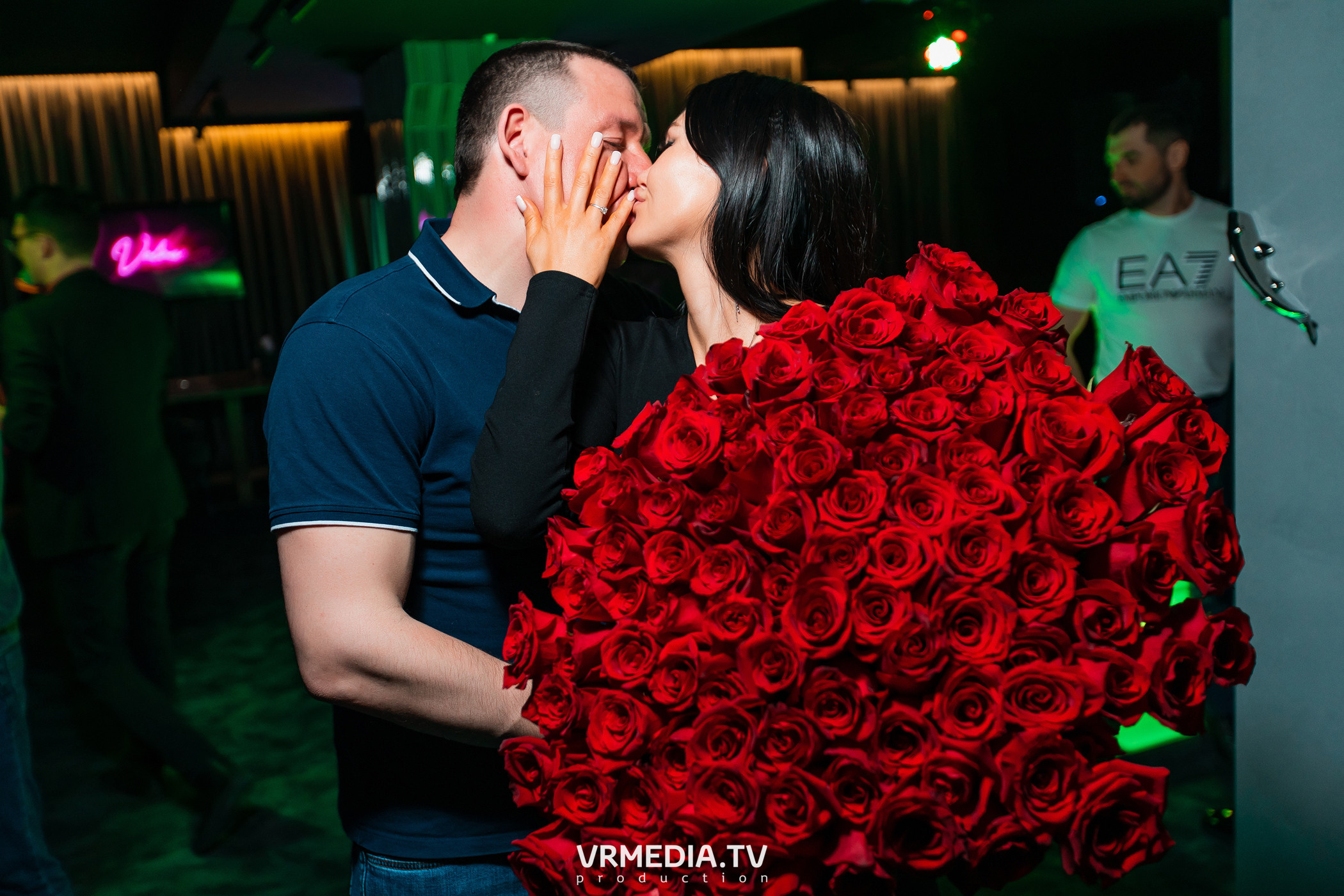 Выходные в караоке «Volna»