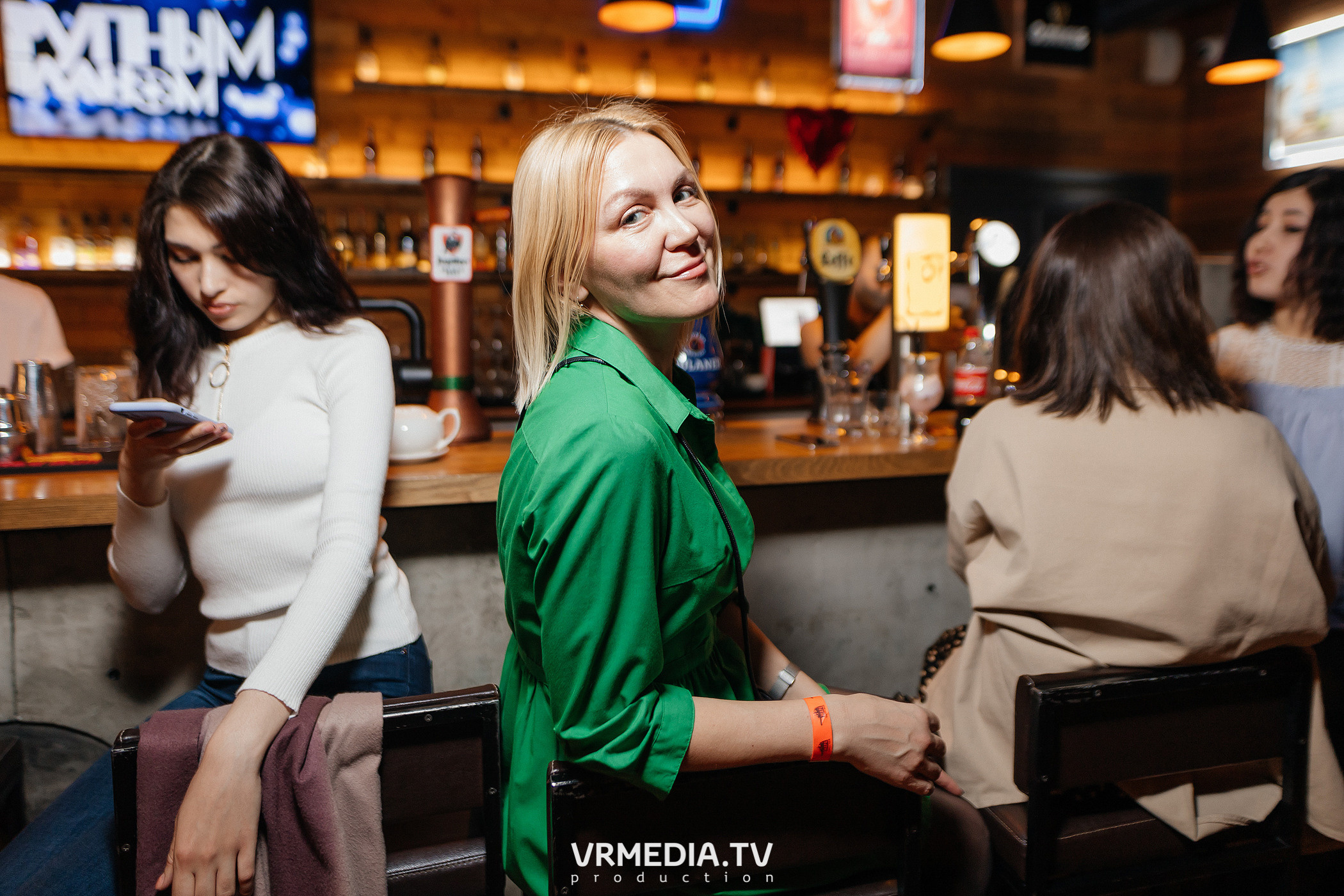 Крупным Планов в гриль-баре «Жара»