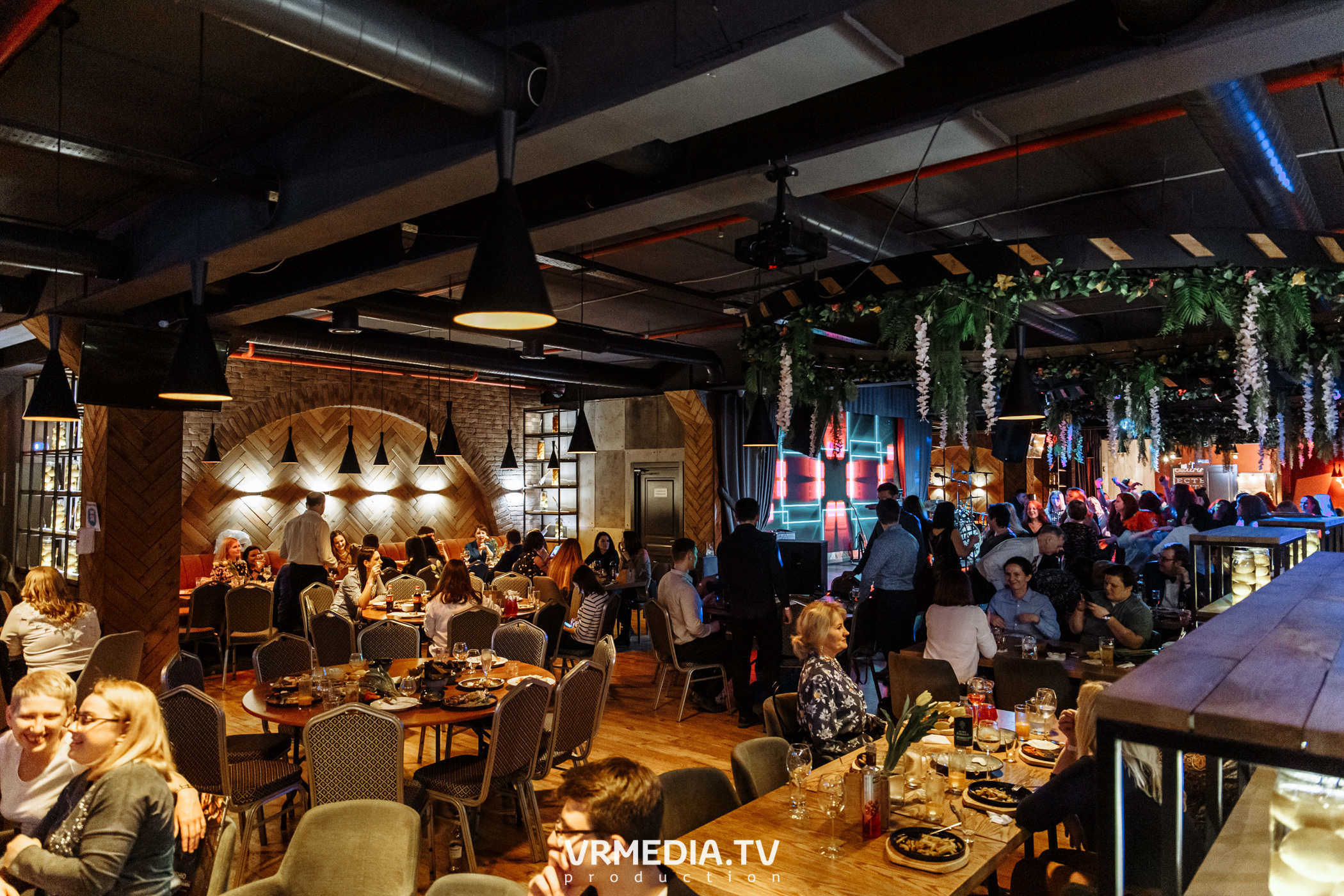 #ЖаркийЖенскийДень в гриль-баре «Жара»