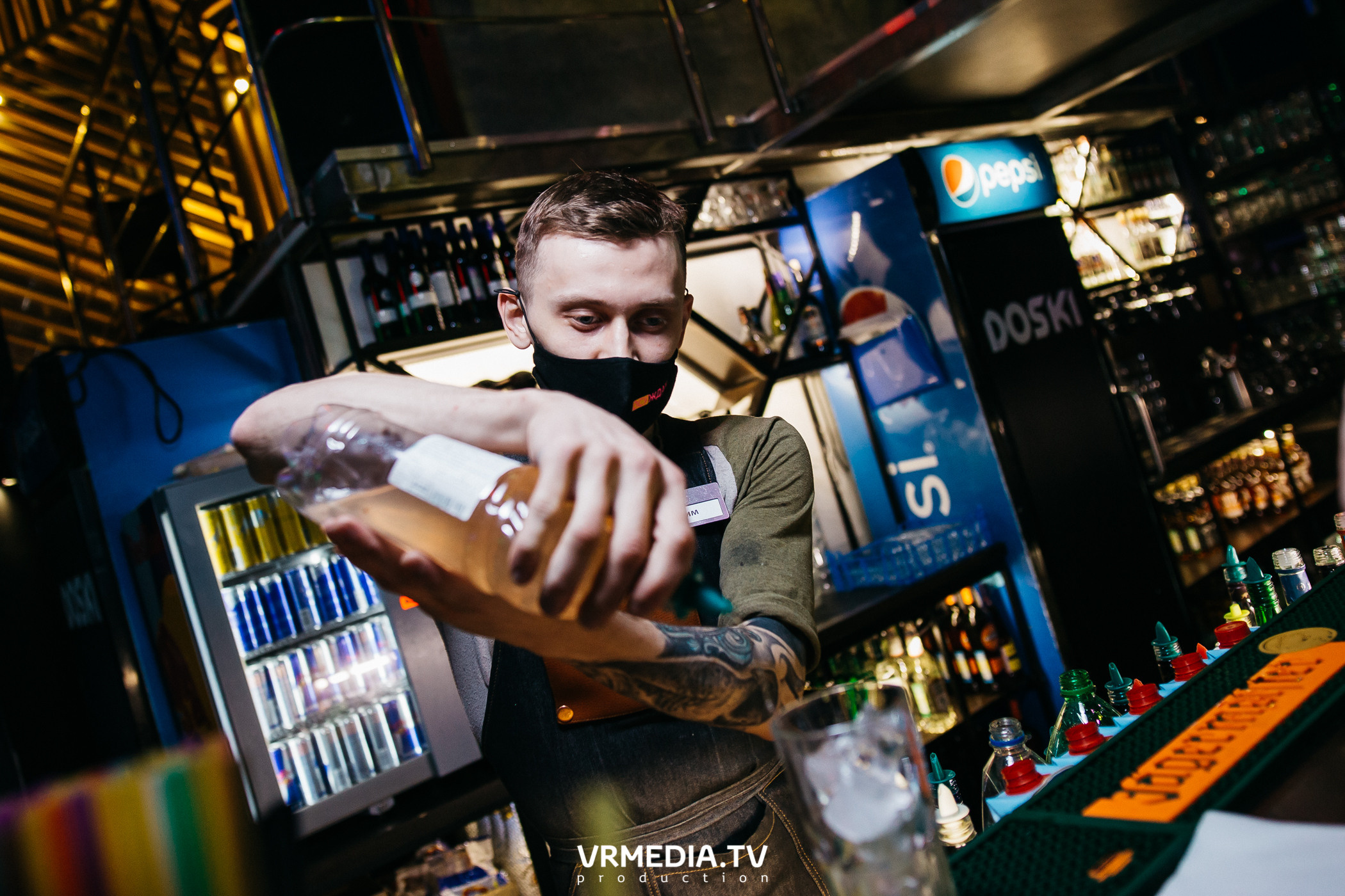 Выходные в баре «DOSKI»