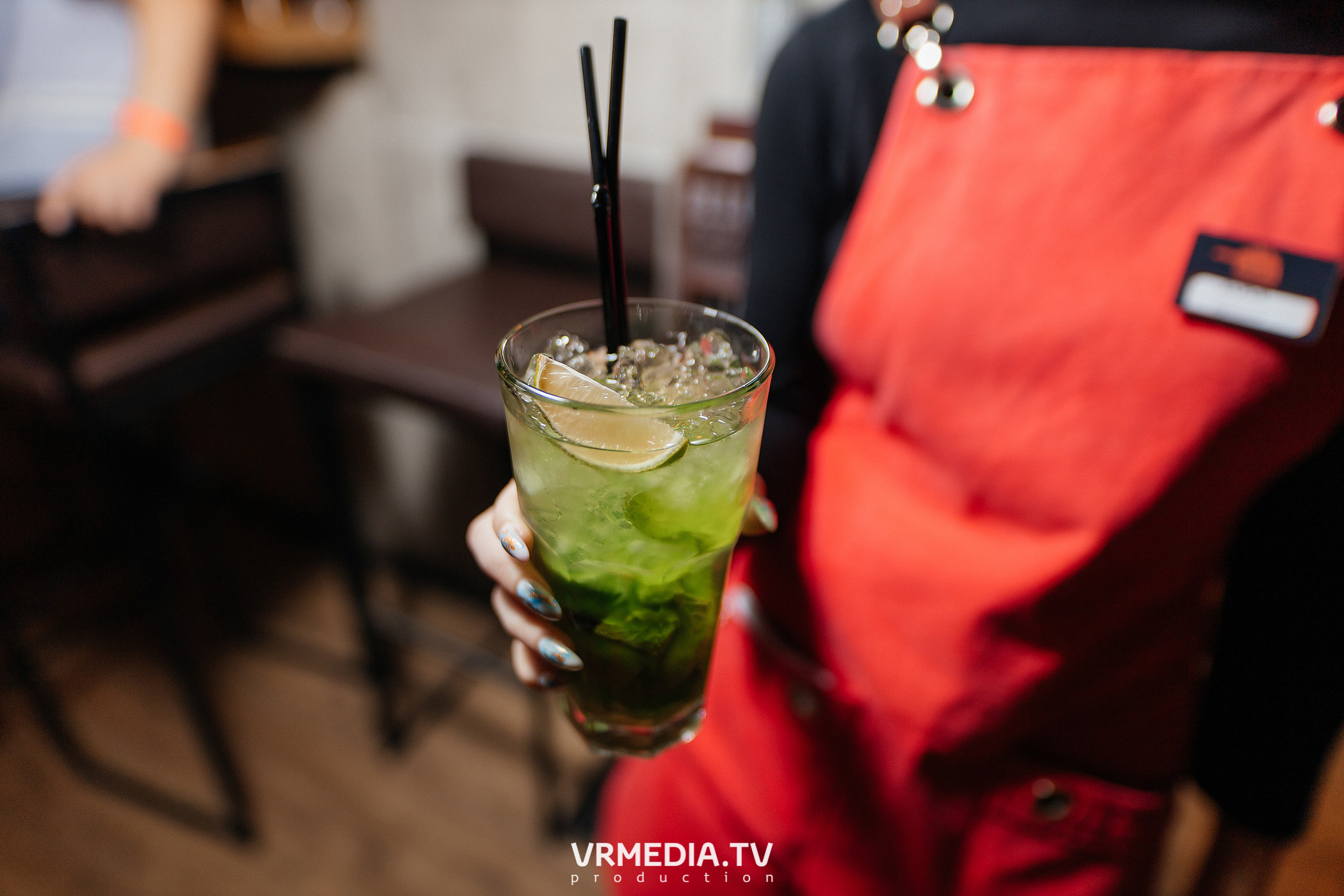 Крупным Планов в гриль-баре «Жара»