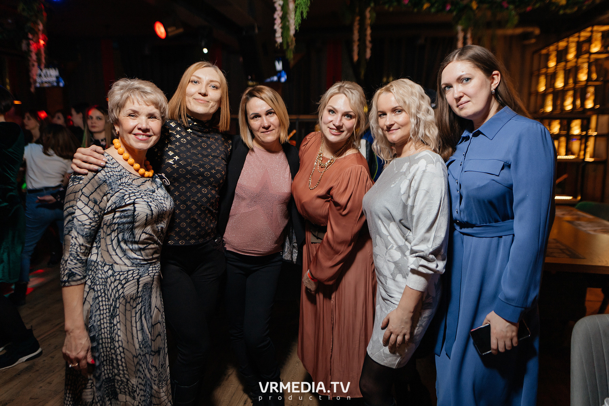 Крупным Планов в гриль-баре «Жара»