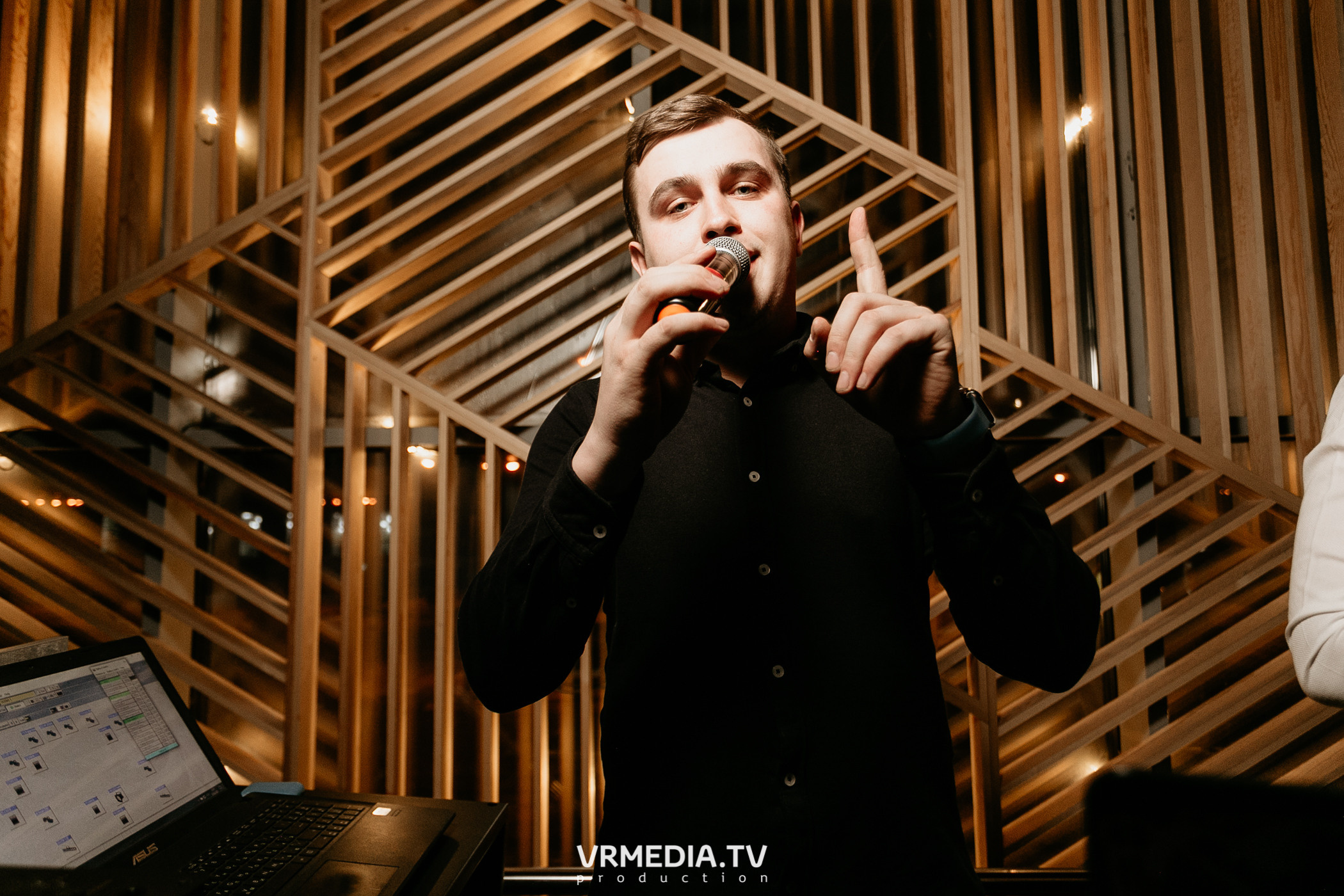 Выходные в баре «DOSKI»