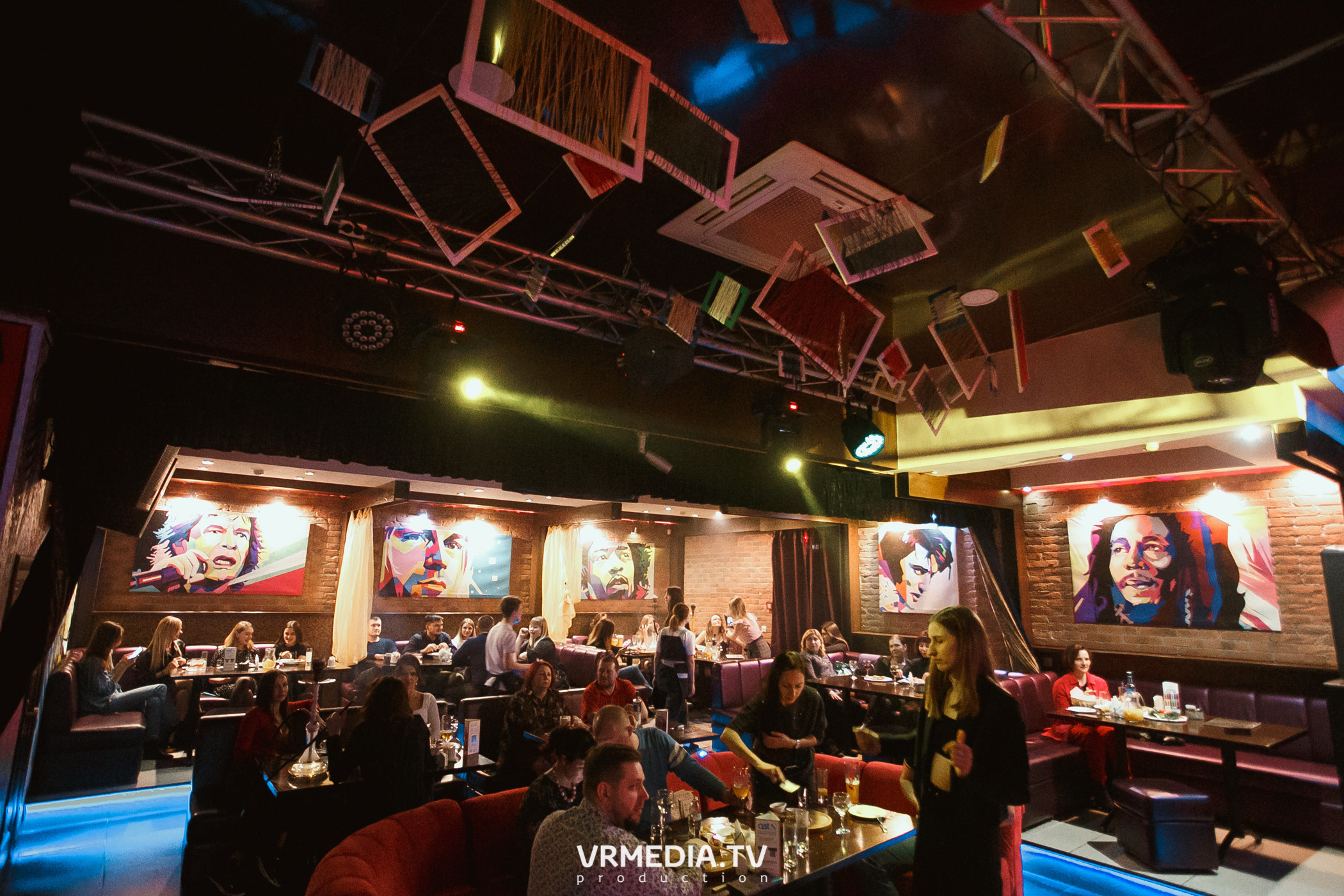 Международный женский день в караоке-баре «Четыре стихии»