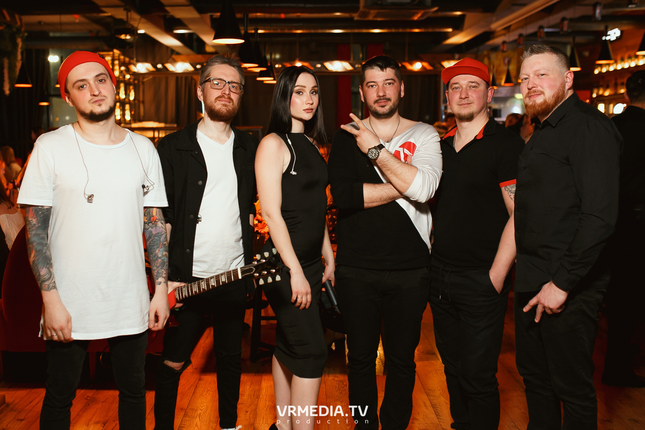 Алые Паруса в гриль-баре «Жара»