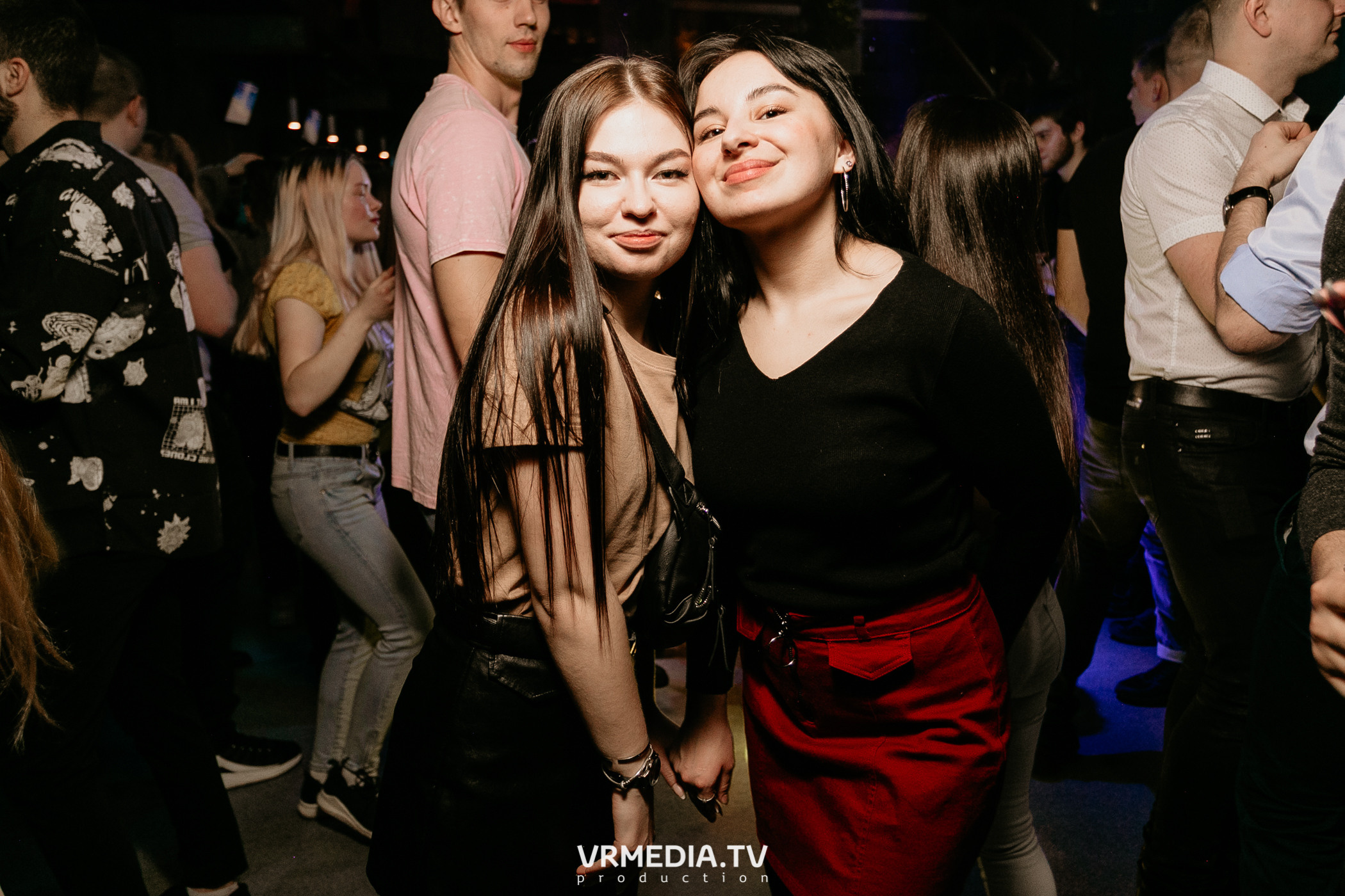 Выходные в баре «DOSKI»