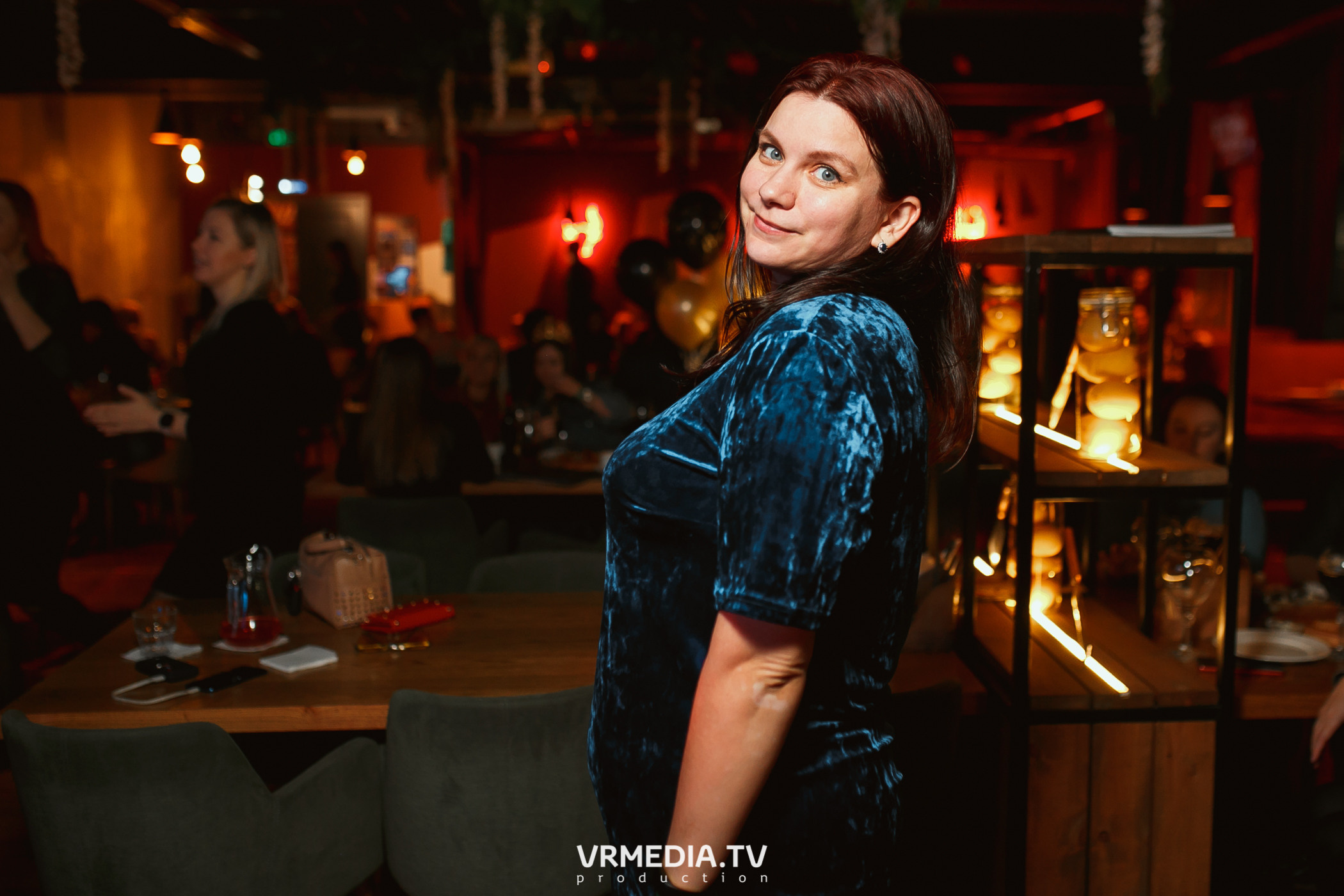 Крупным Планом в гриль-баре «Жара»