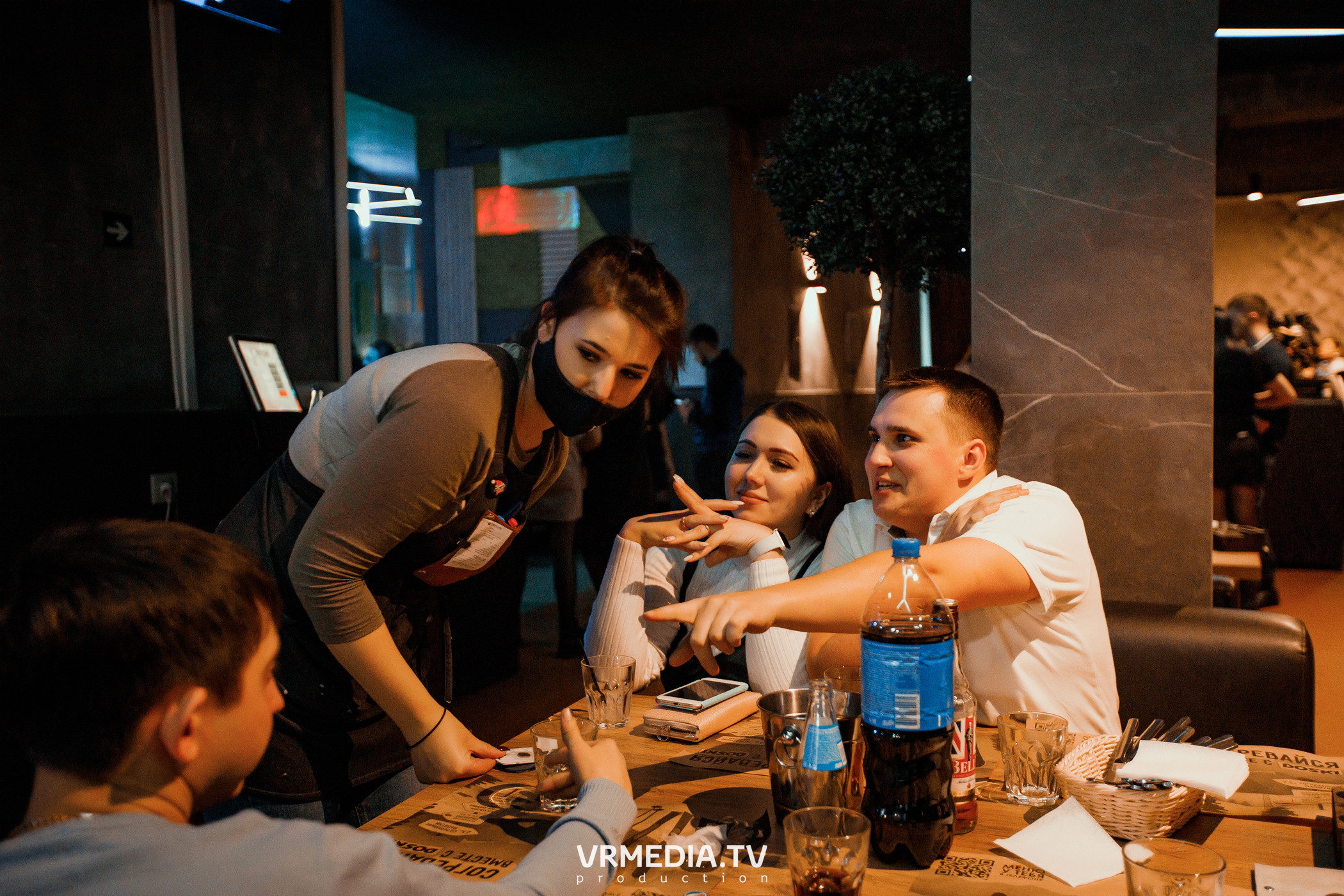 Выходные в баре «DOSKI»