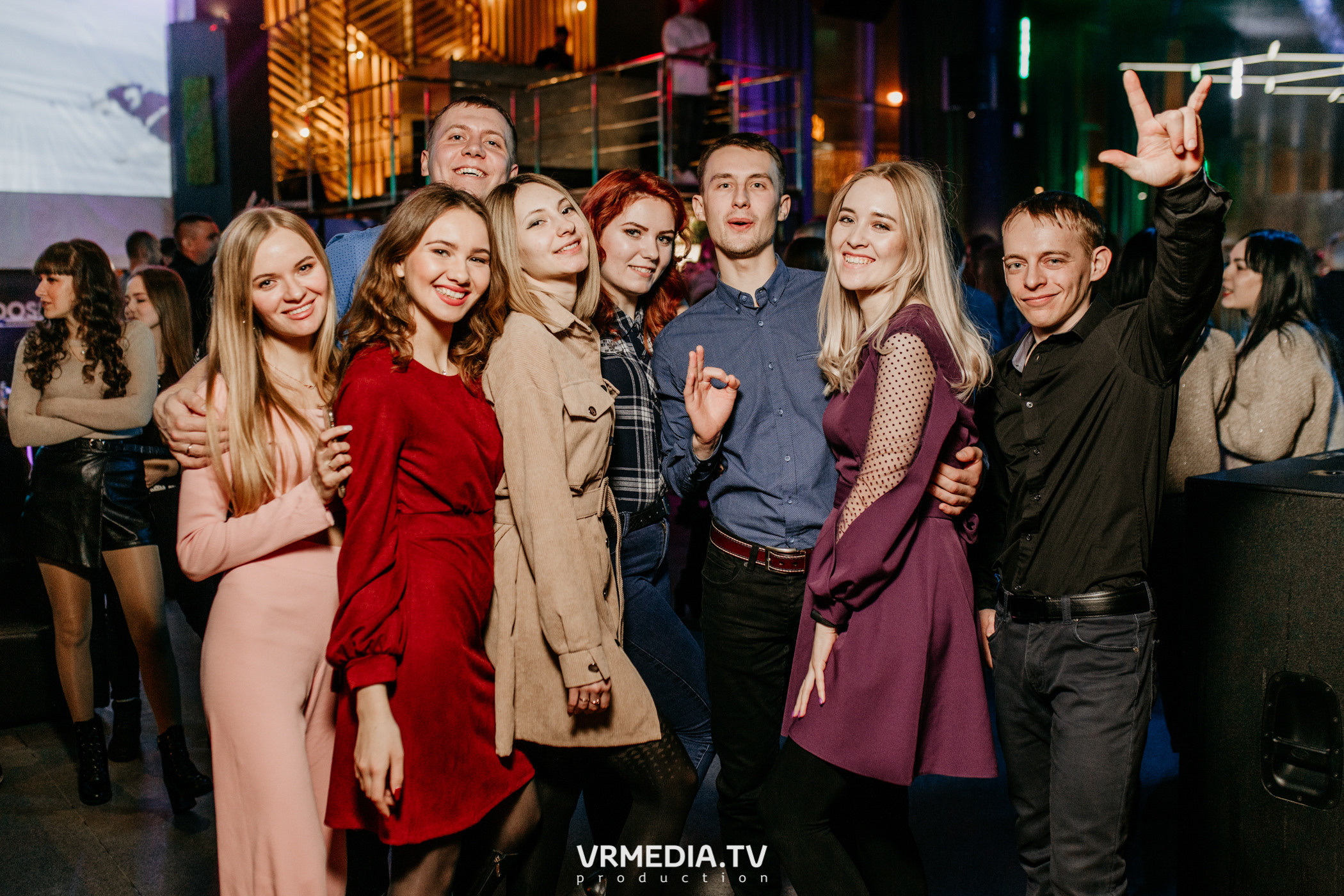 Выходные в баре «DOSKI»