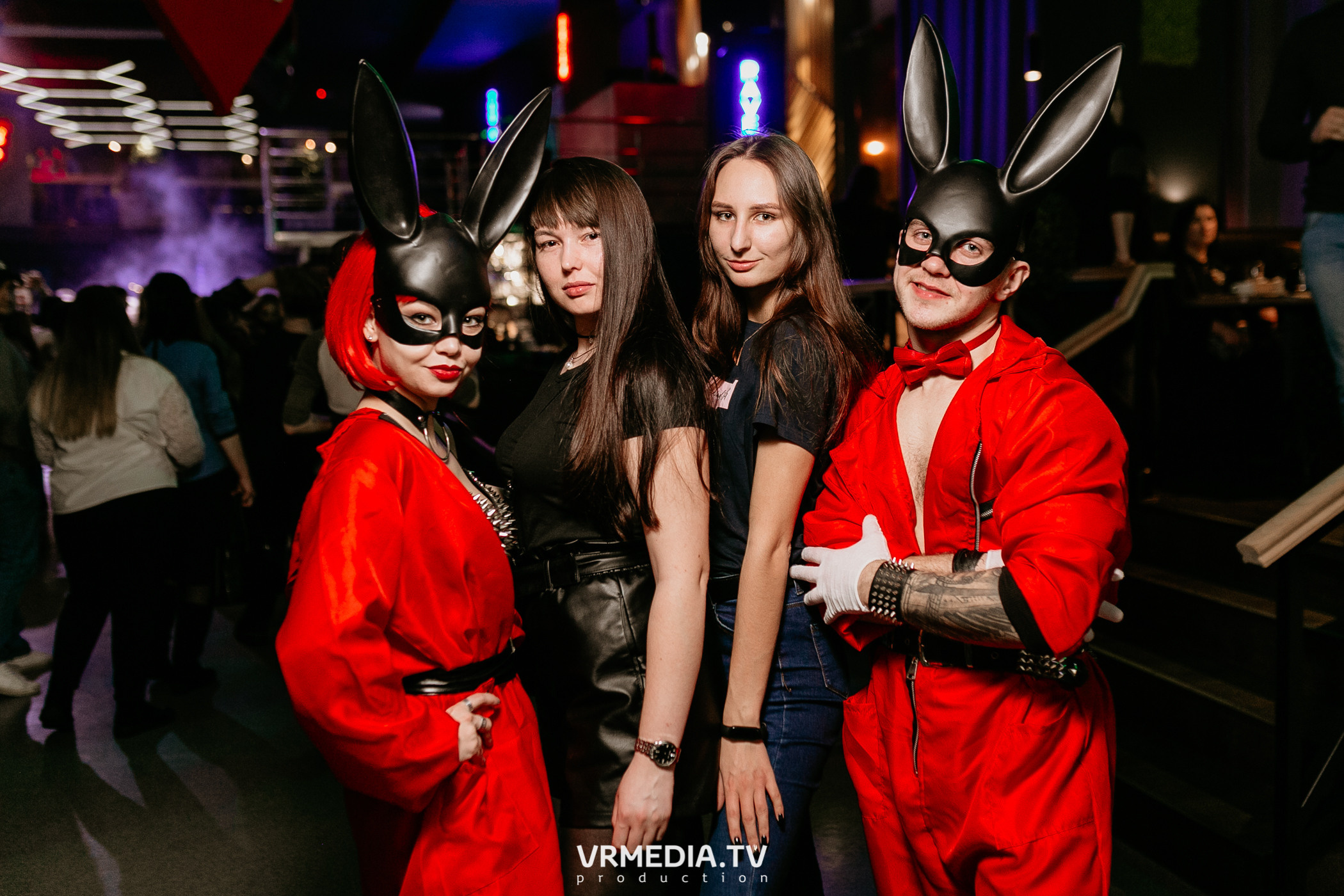 Выходные в баре «DOSKI»