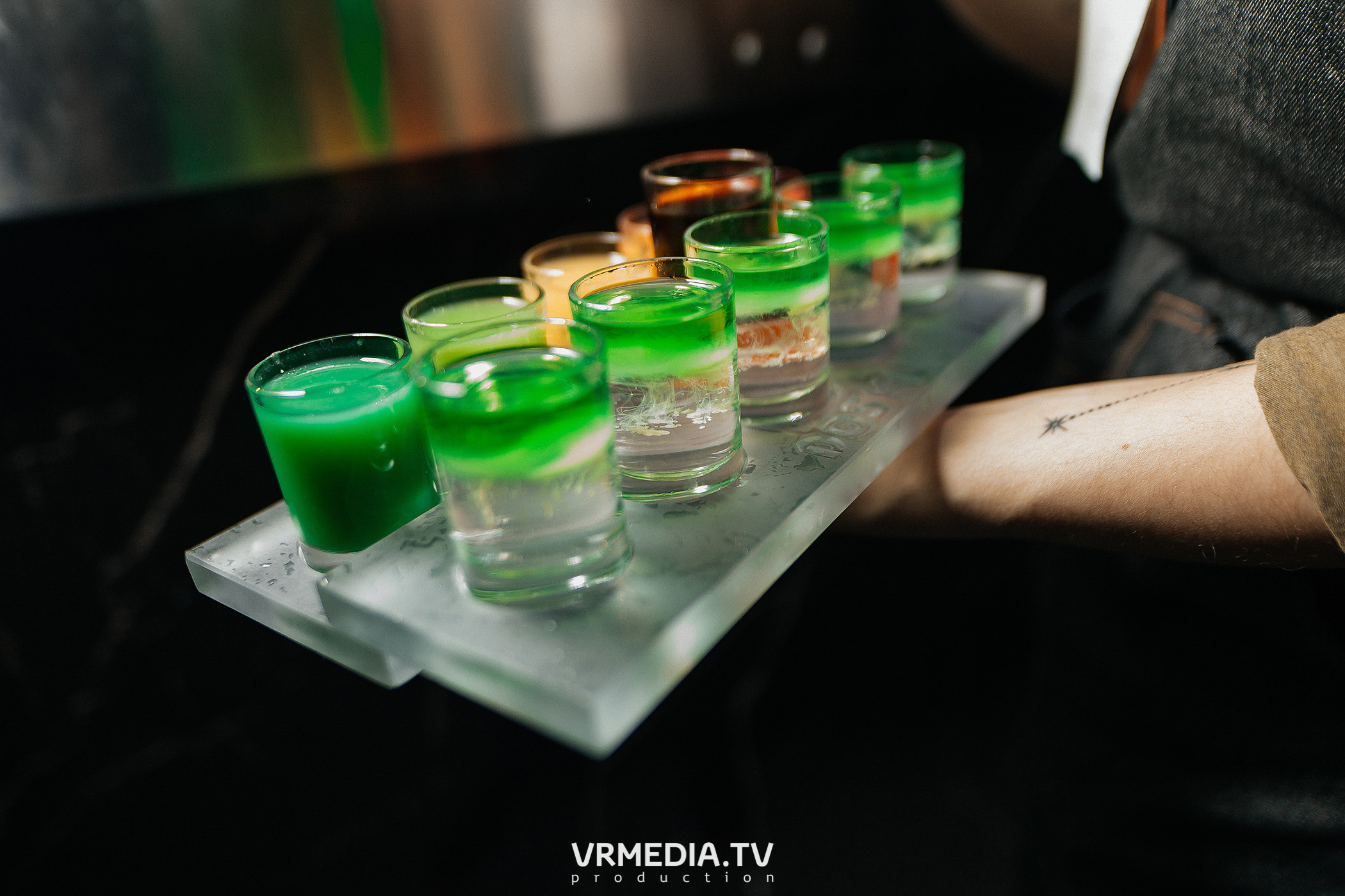 Выходные в баре «DOSKI»