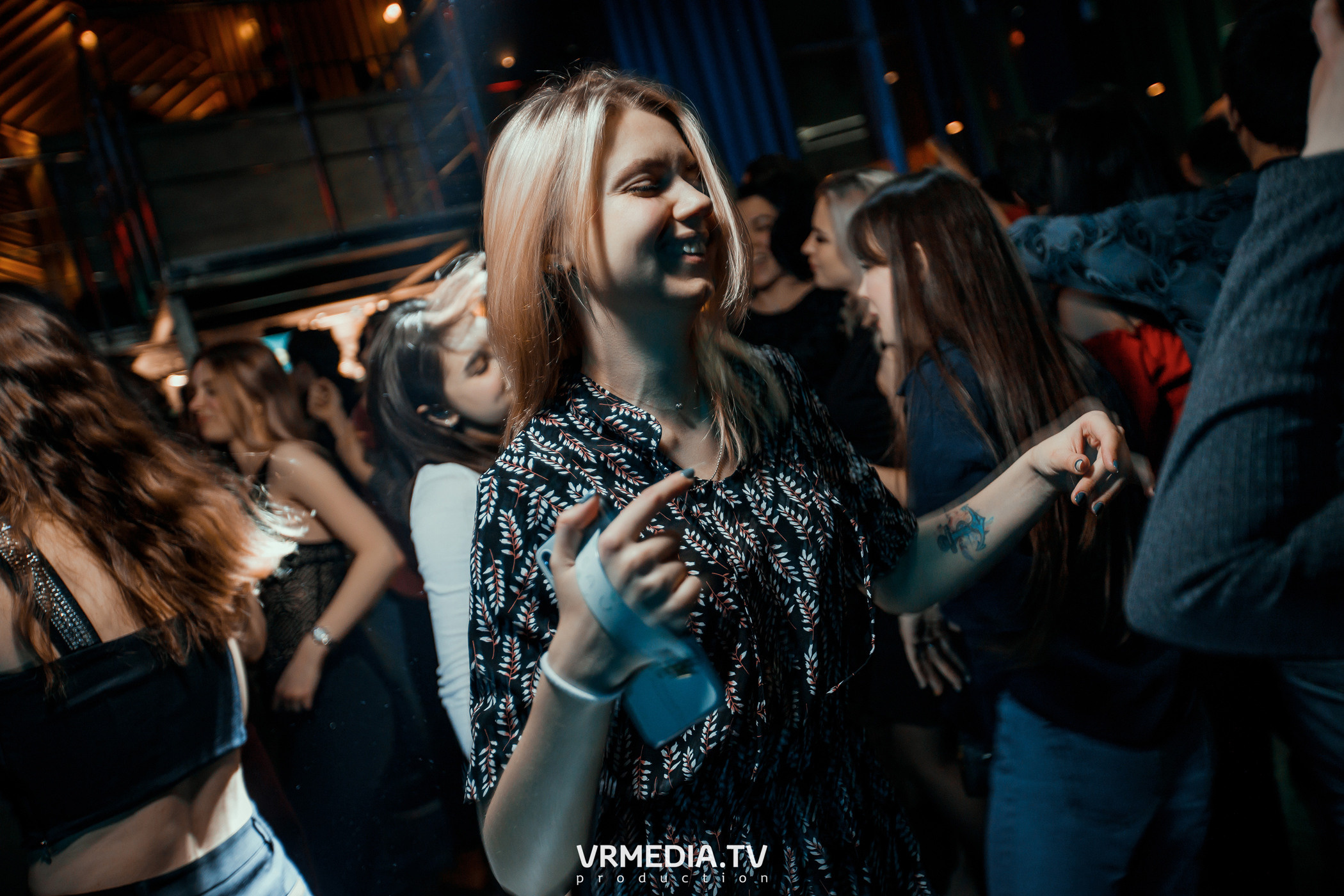 Выходные в баре «DOSKI»