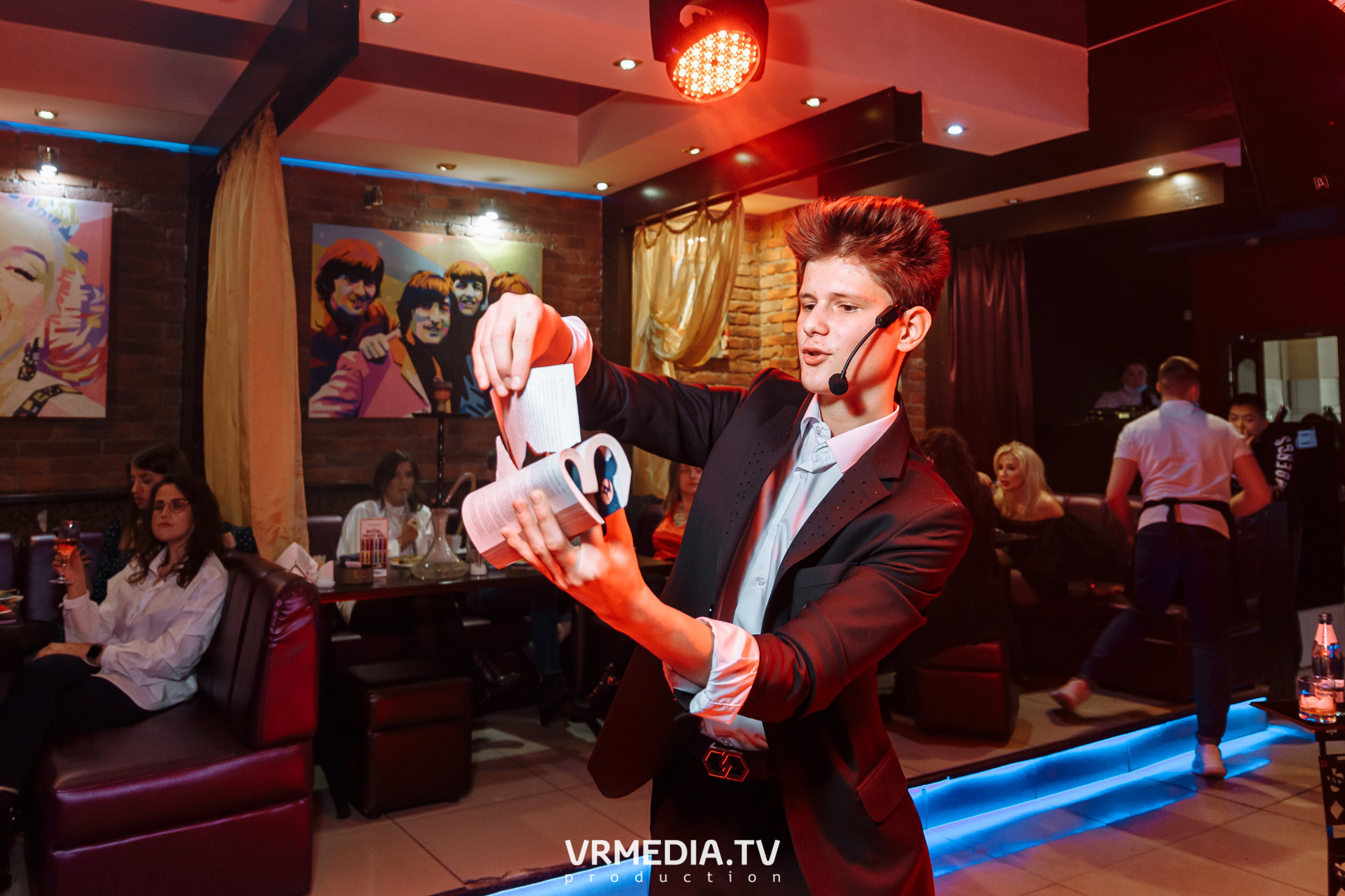 Международный женский день в караоке-баре «Четыре стихии»