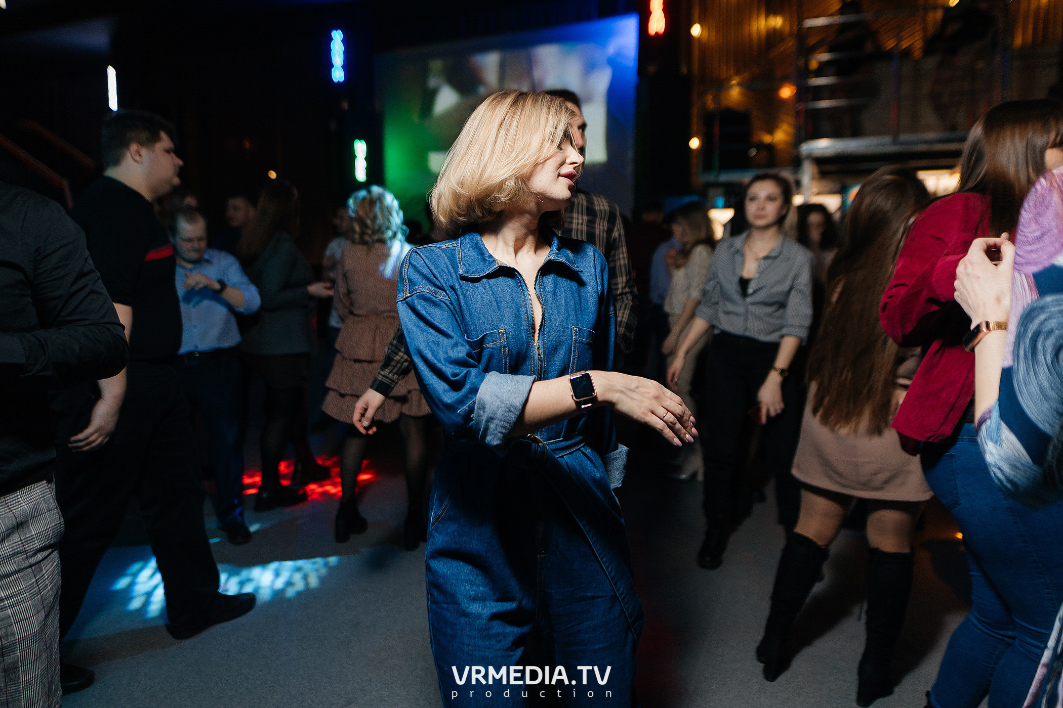 Выходные в баре «DOSKI»