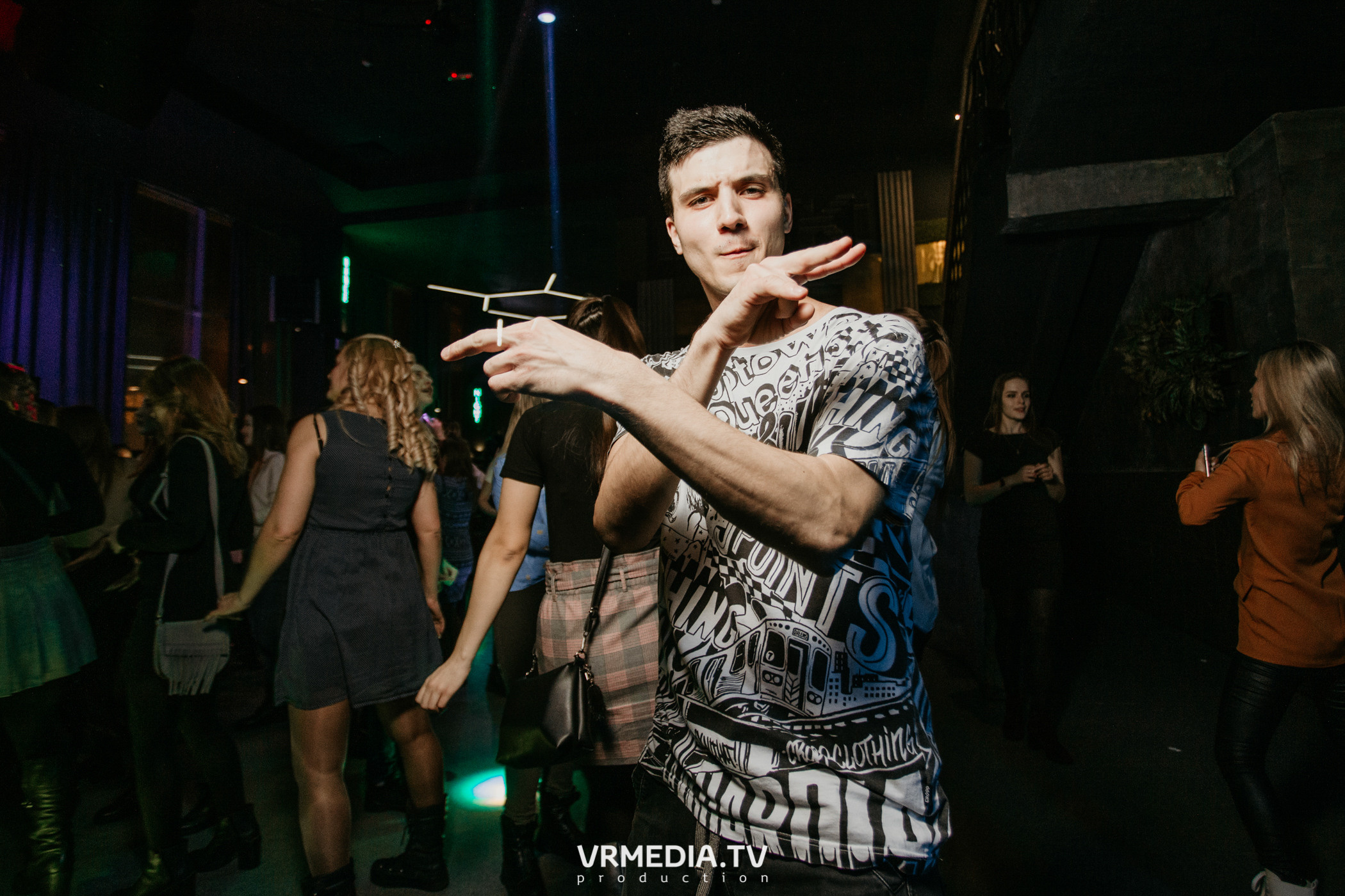 Выходные в баре «DOSKI»