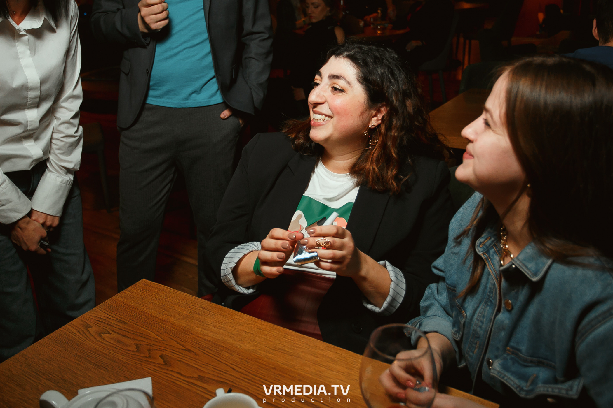 Крупным Планом в гриль-баре «Жара»