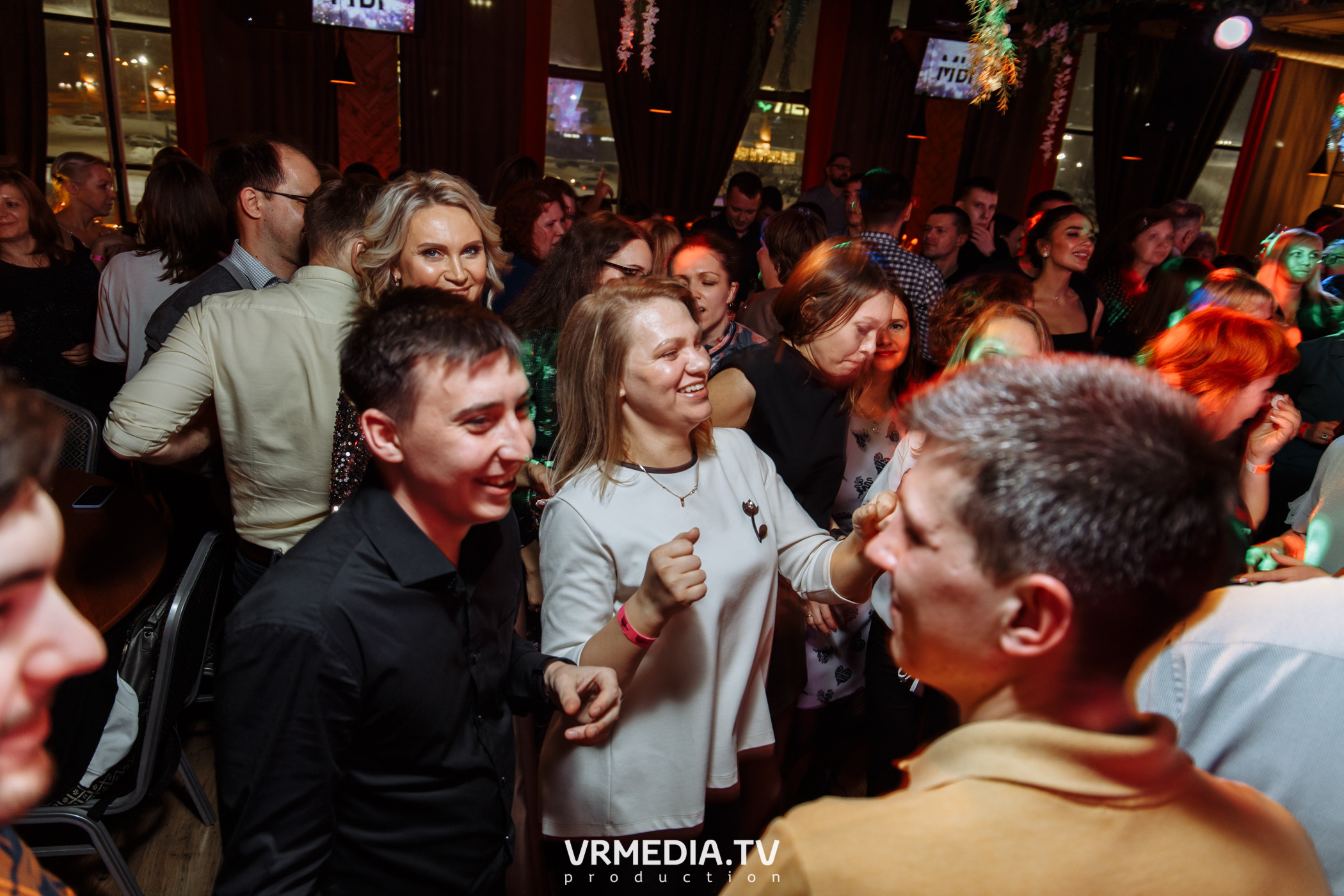 #ЖаркийЖенскийДень в гриль-баре «Жара»