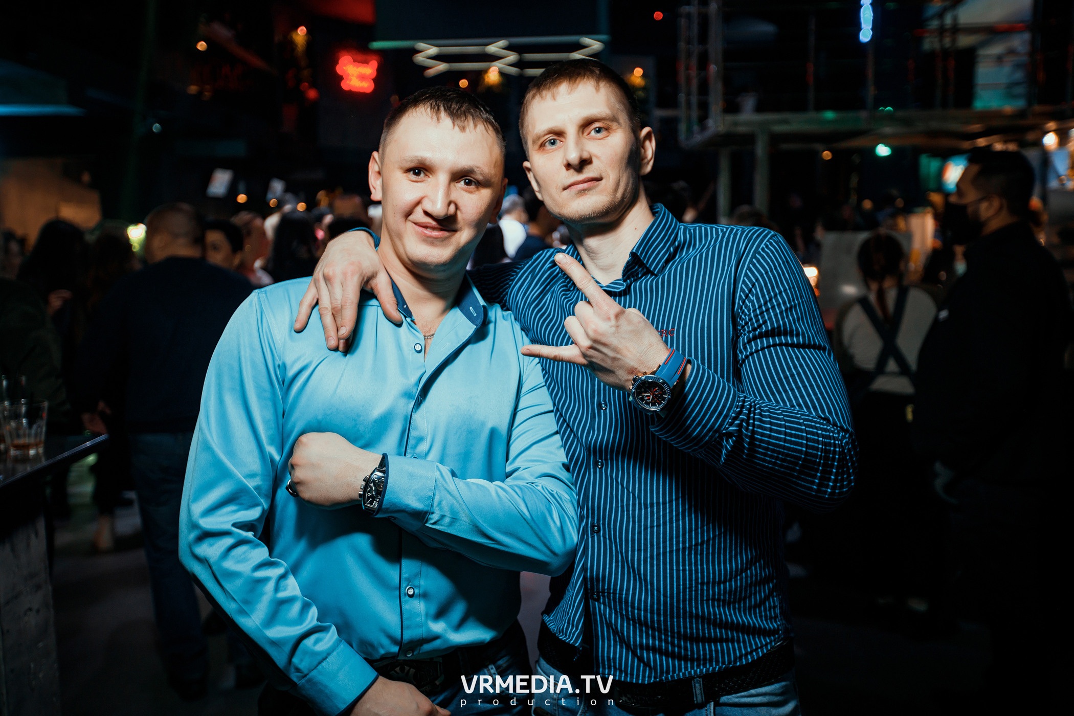 Выходные в баре «DOSKI»