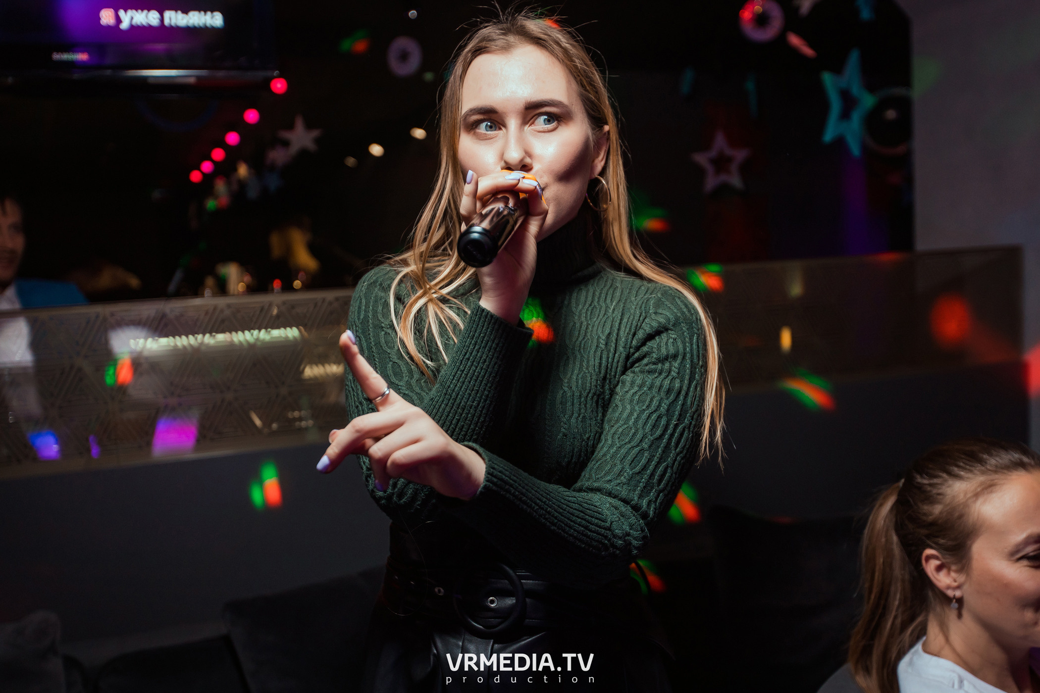 Довольно старый Новый год в караоке «Volna»