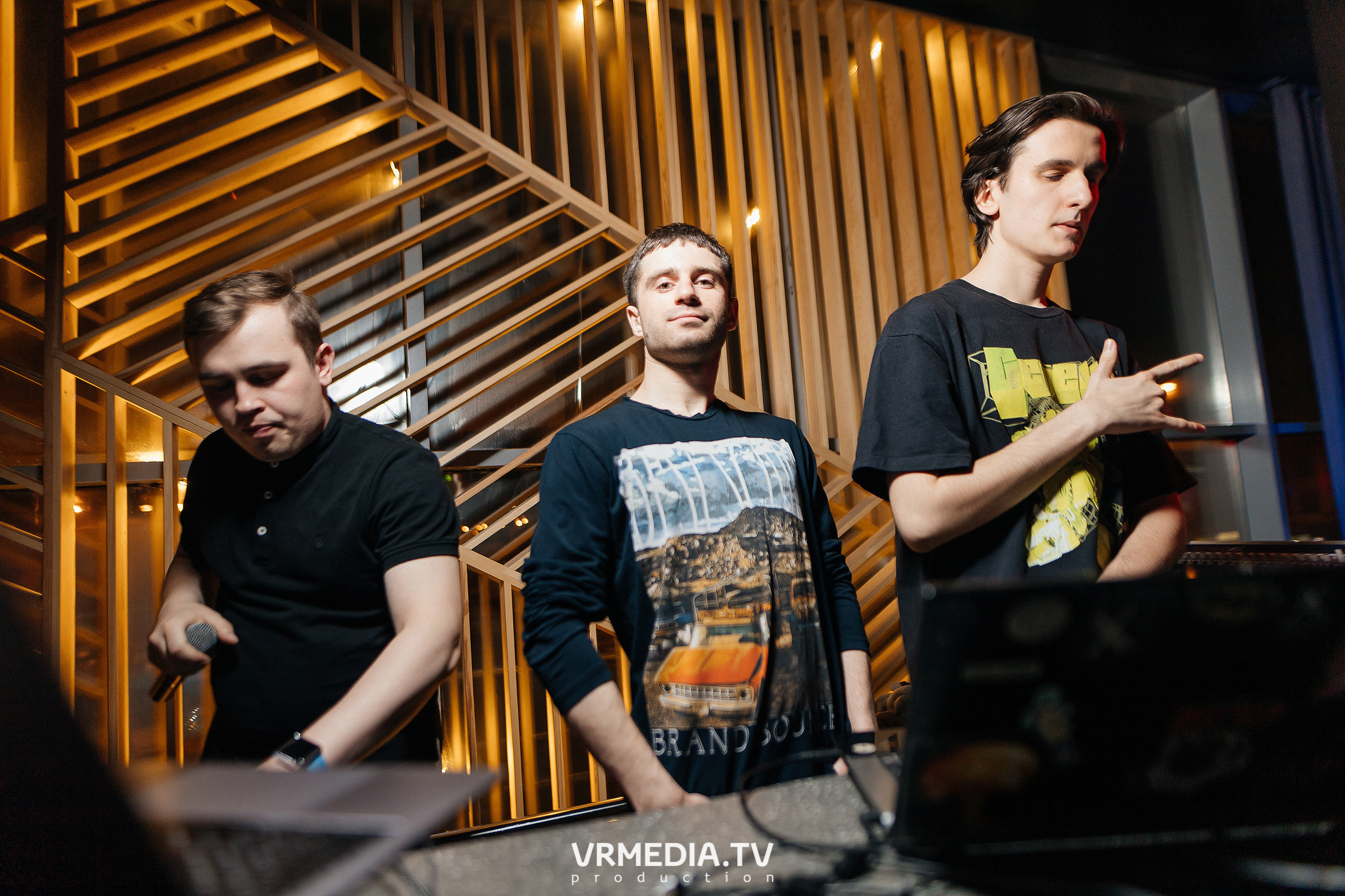 Выходные в баре «DOSKI»