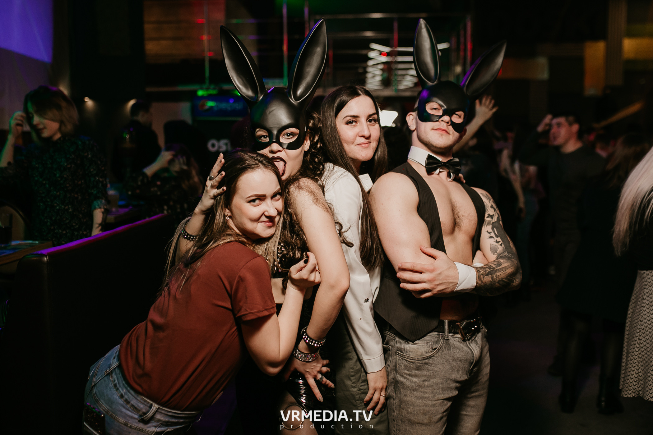 Выходные в баре «DOSKI»