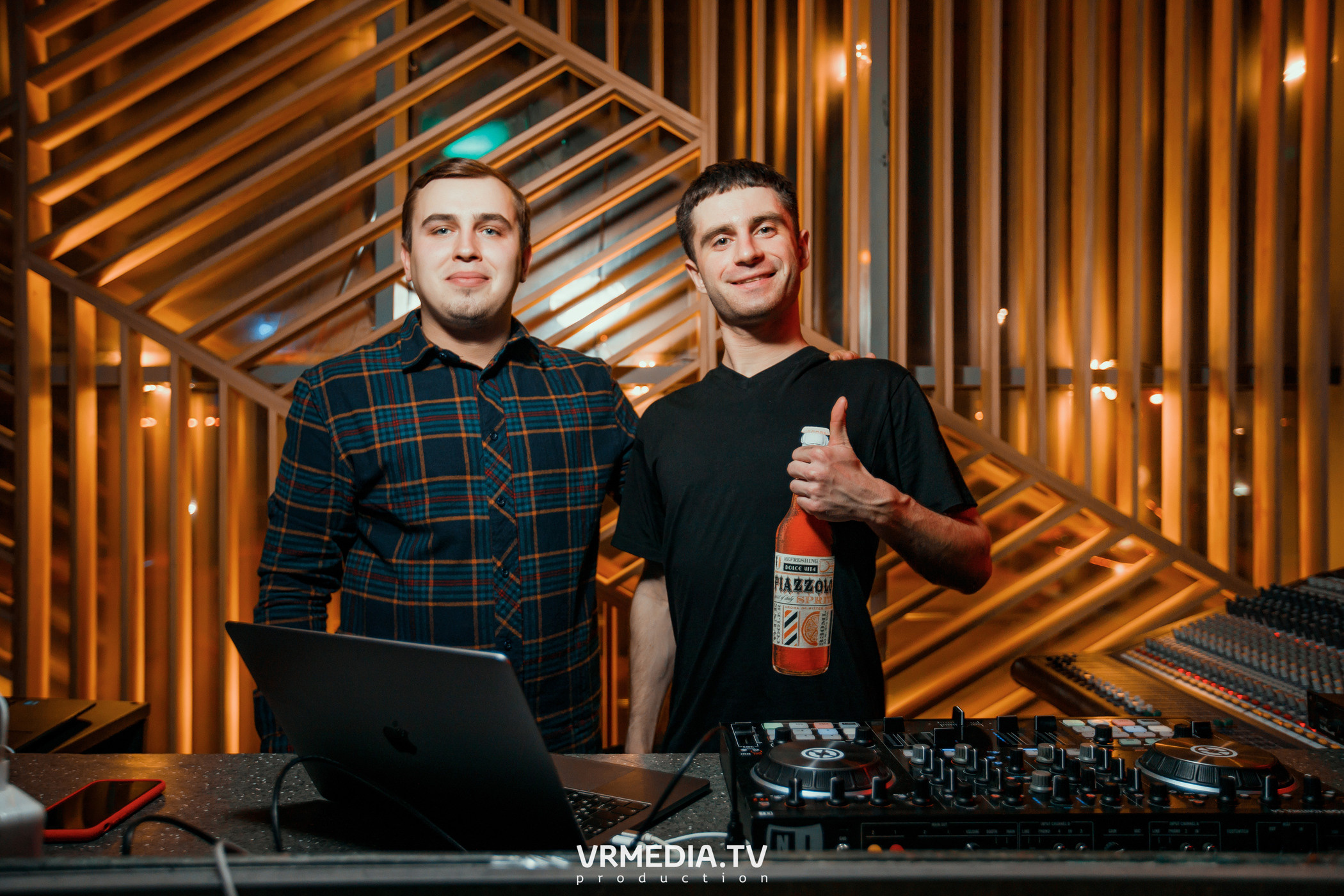 Выходные в баре «DOSKI»