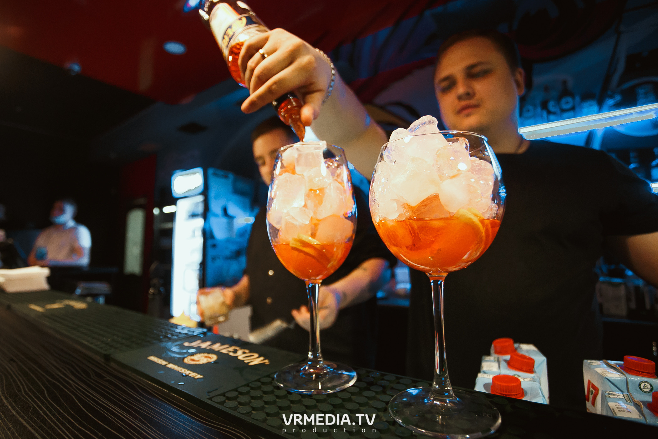 Международный женский день в караоке-баре «Четыре стихии»