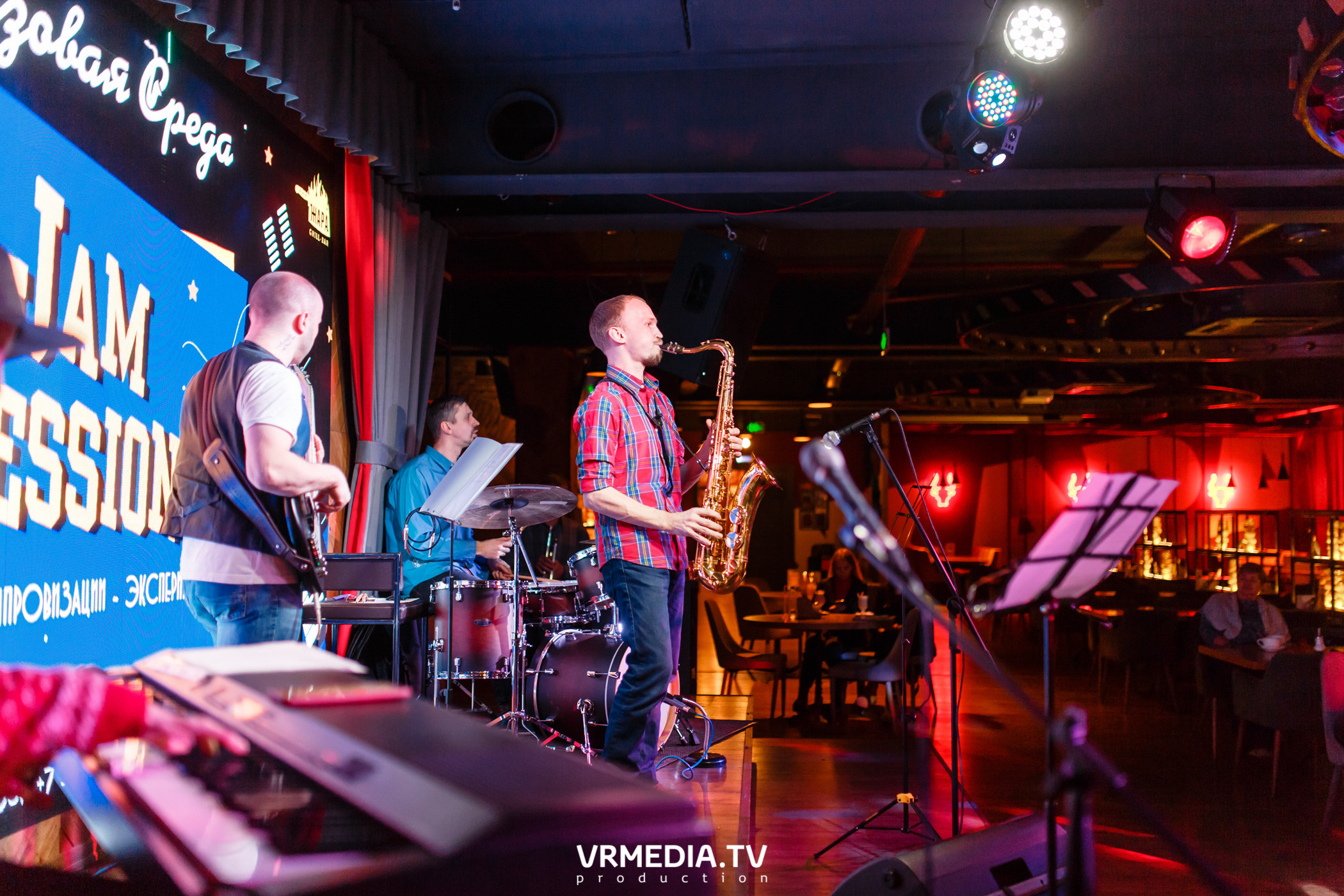 Джазовая среда. JAM SESSION