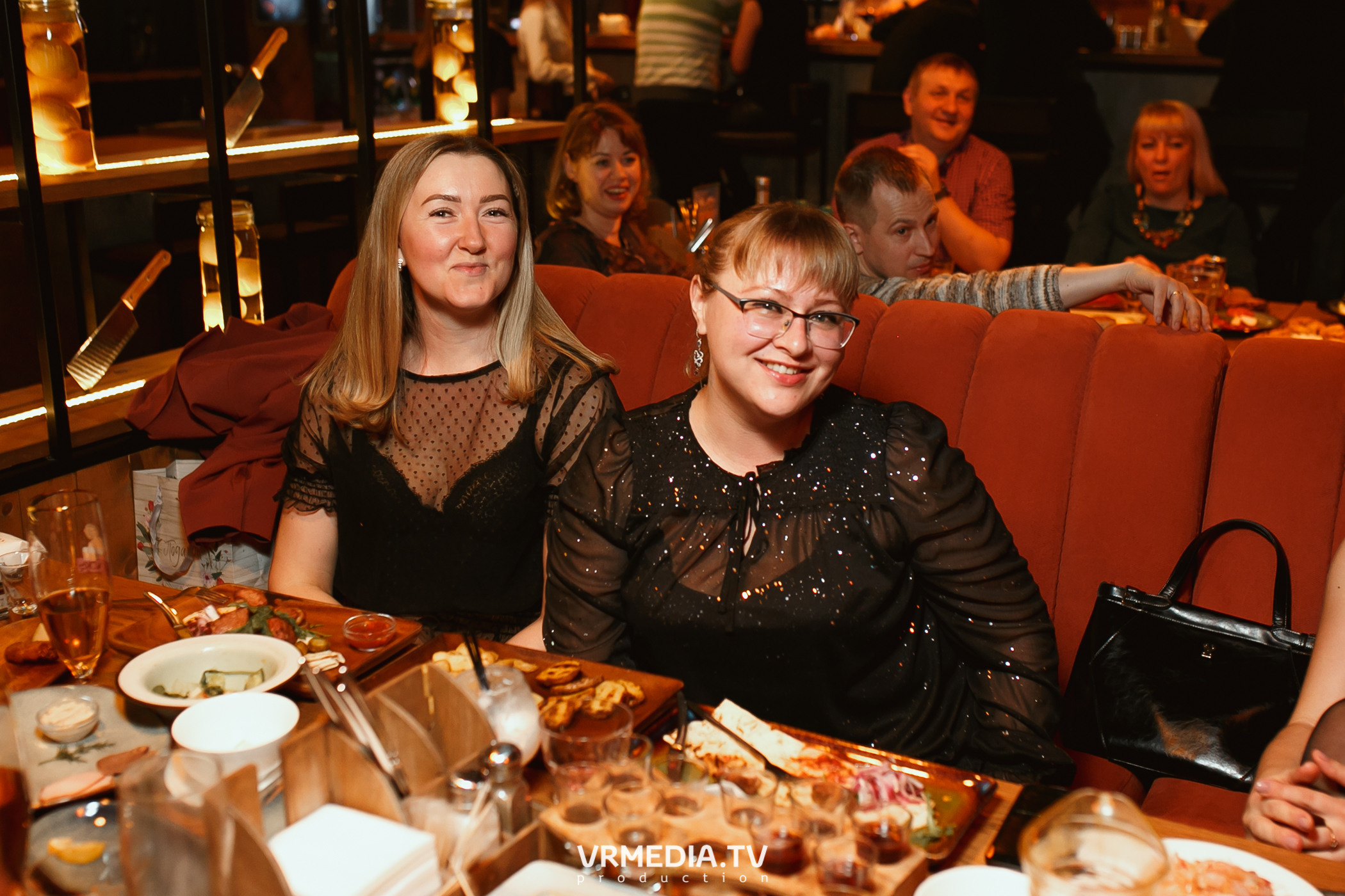 Алые Паруса в гриль-баре «Жара»