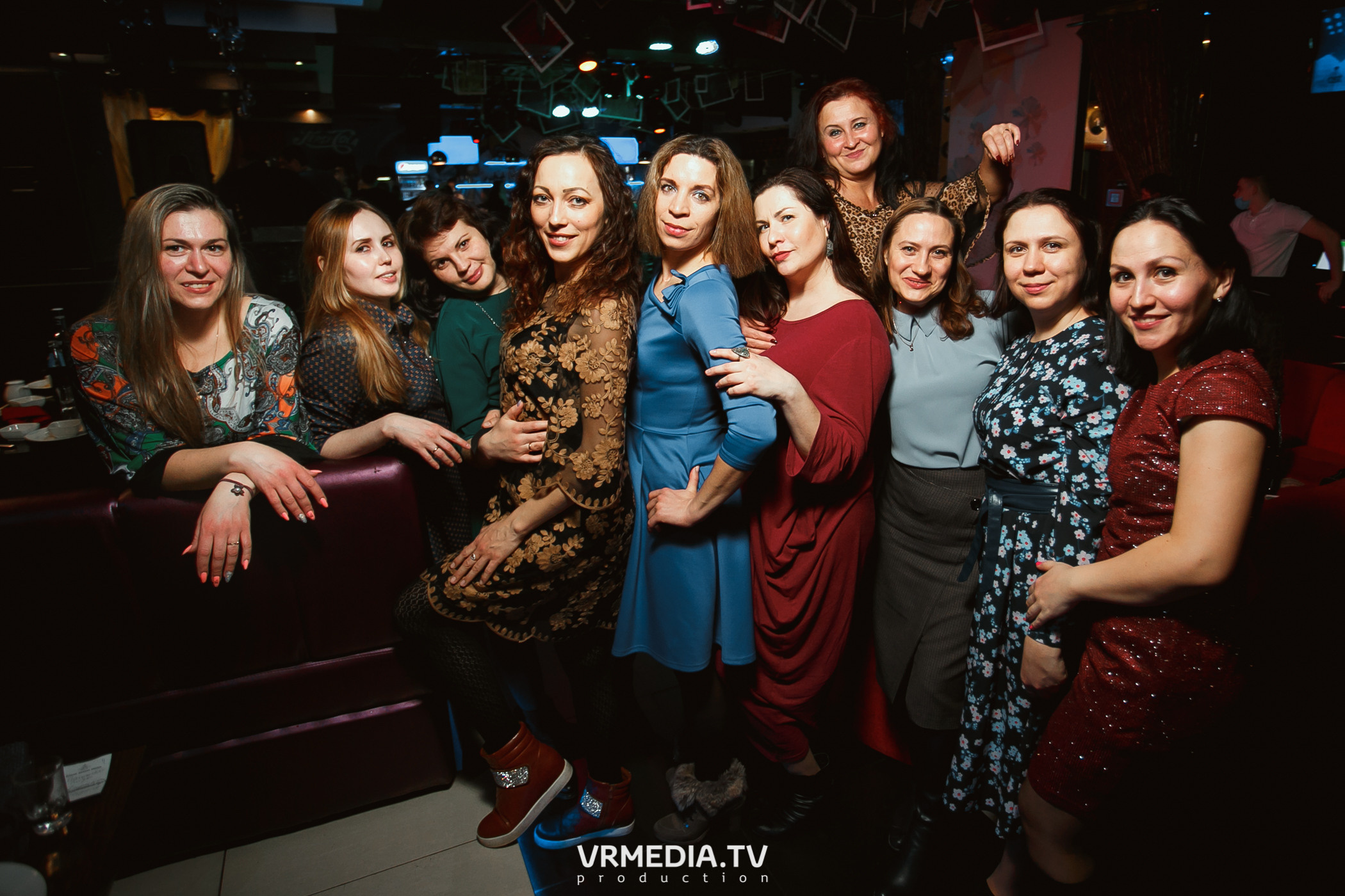 Международный женский день в караоке-баре «Четыре стихии»