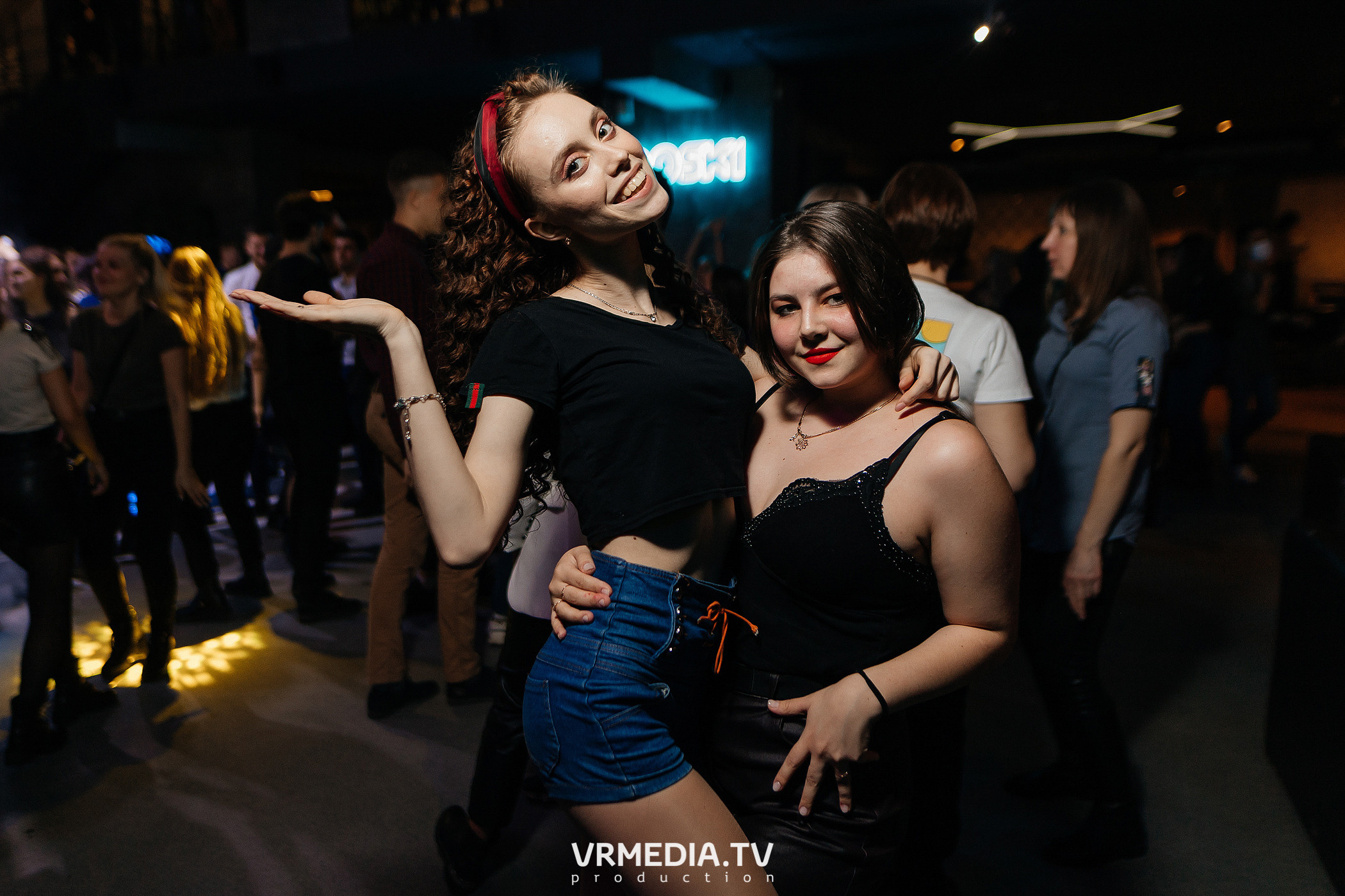 Выходные в баре «DOSKI»