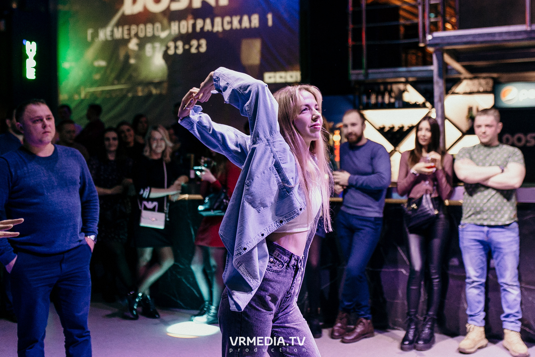 Выходные в баре «DOSKI»