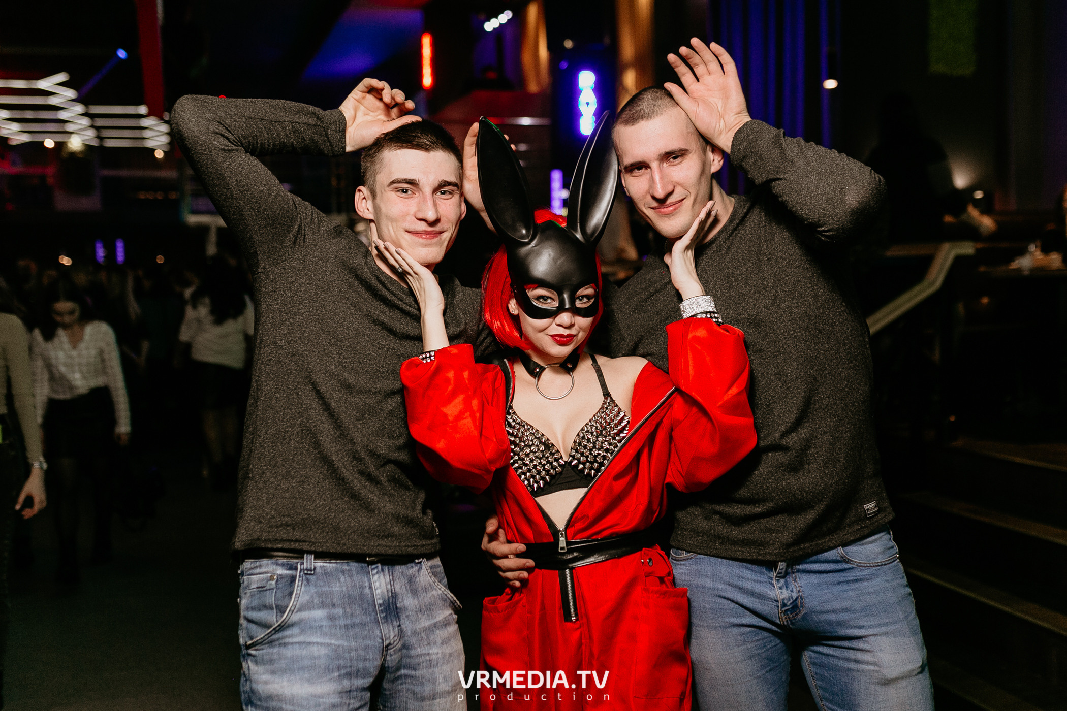 Выходные в баре «DOSKI»