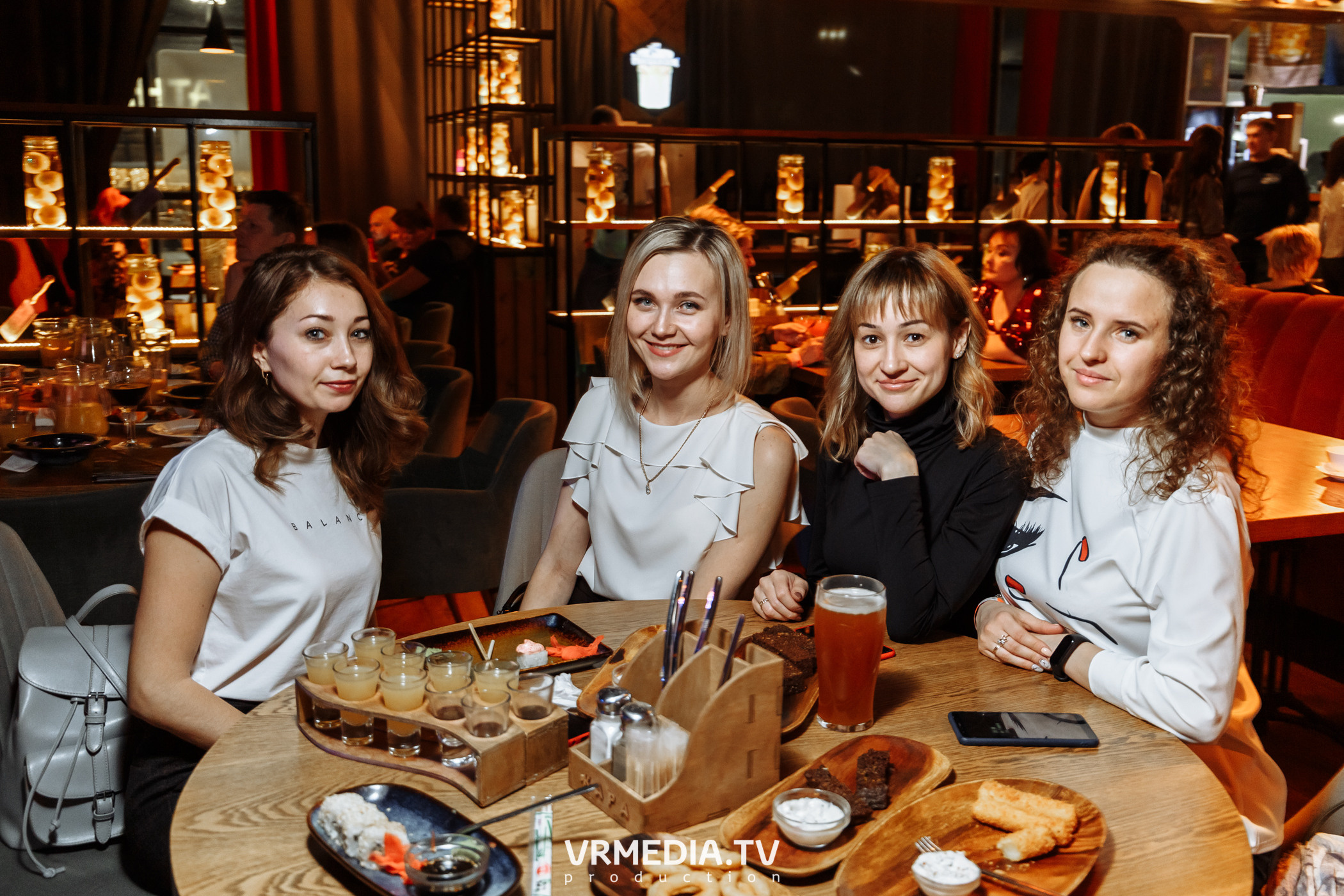 #ЖаркийЖенскийДень в гриль-баре «Жара»