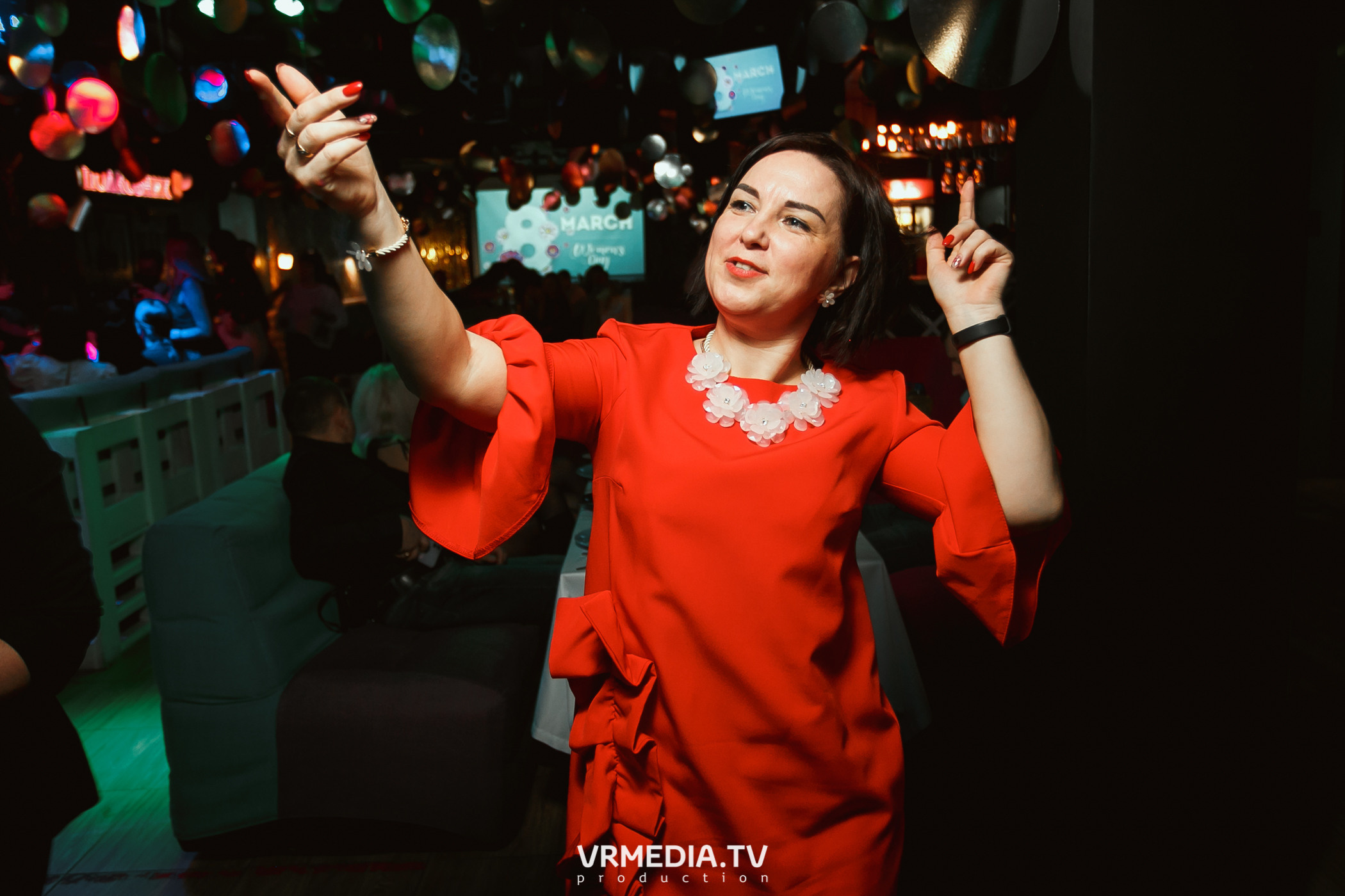 Международный женский день в караоке «Mimo Not»