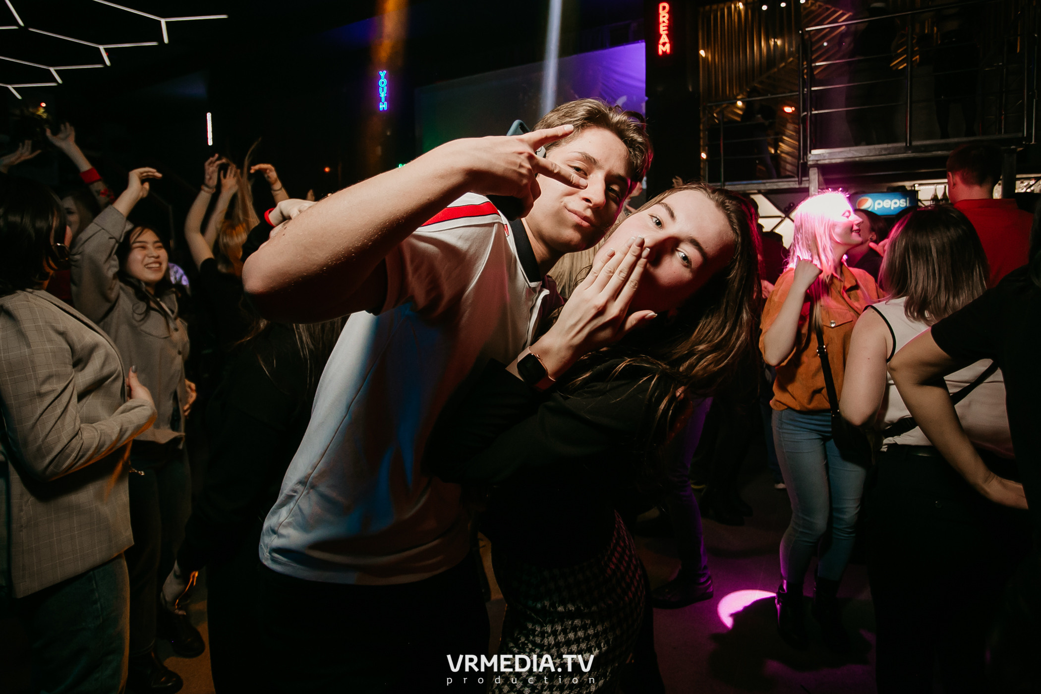 Выходные в баре «DOSKI»