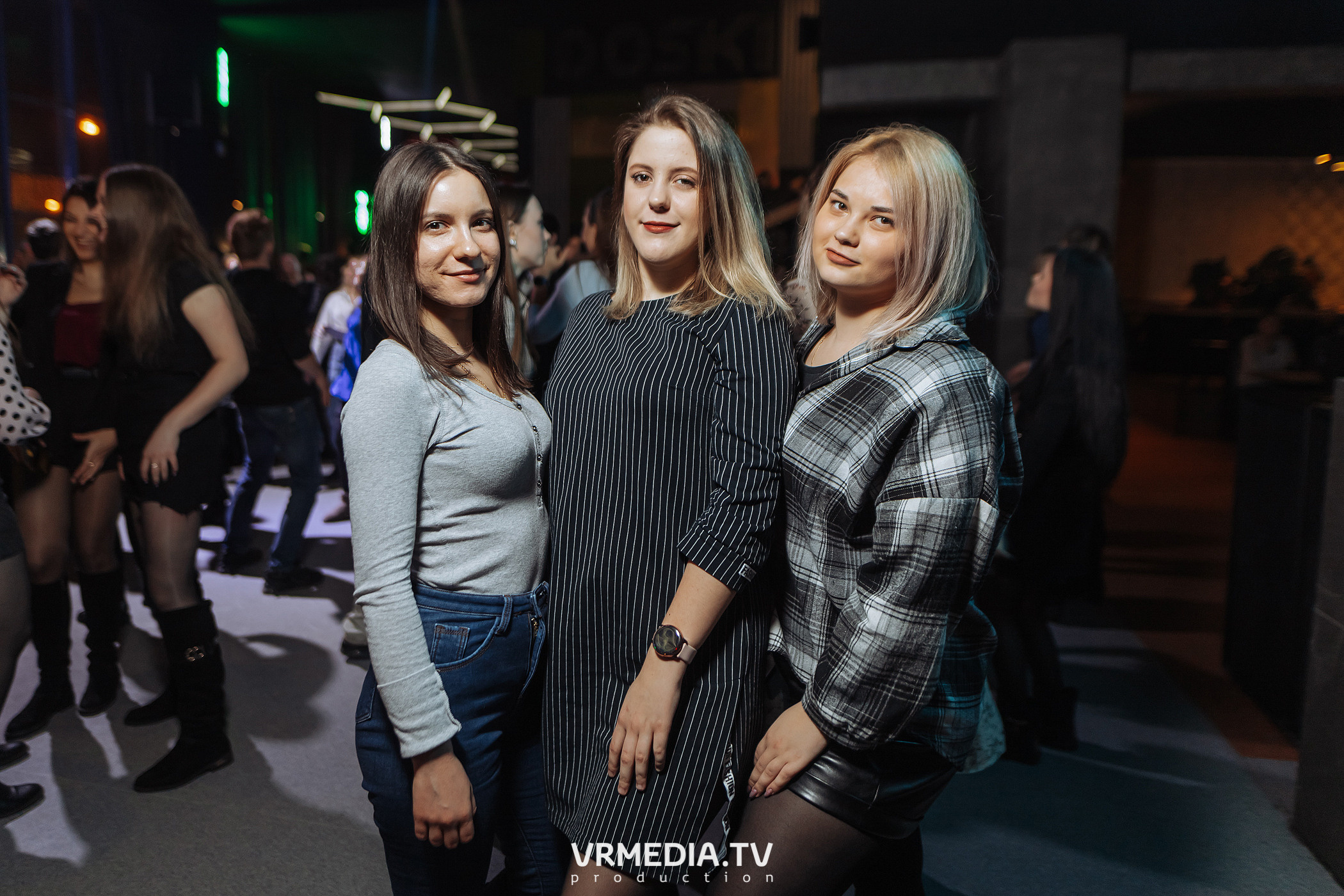 Выходные в баре «DOSKI»