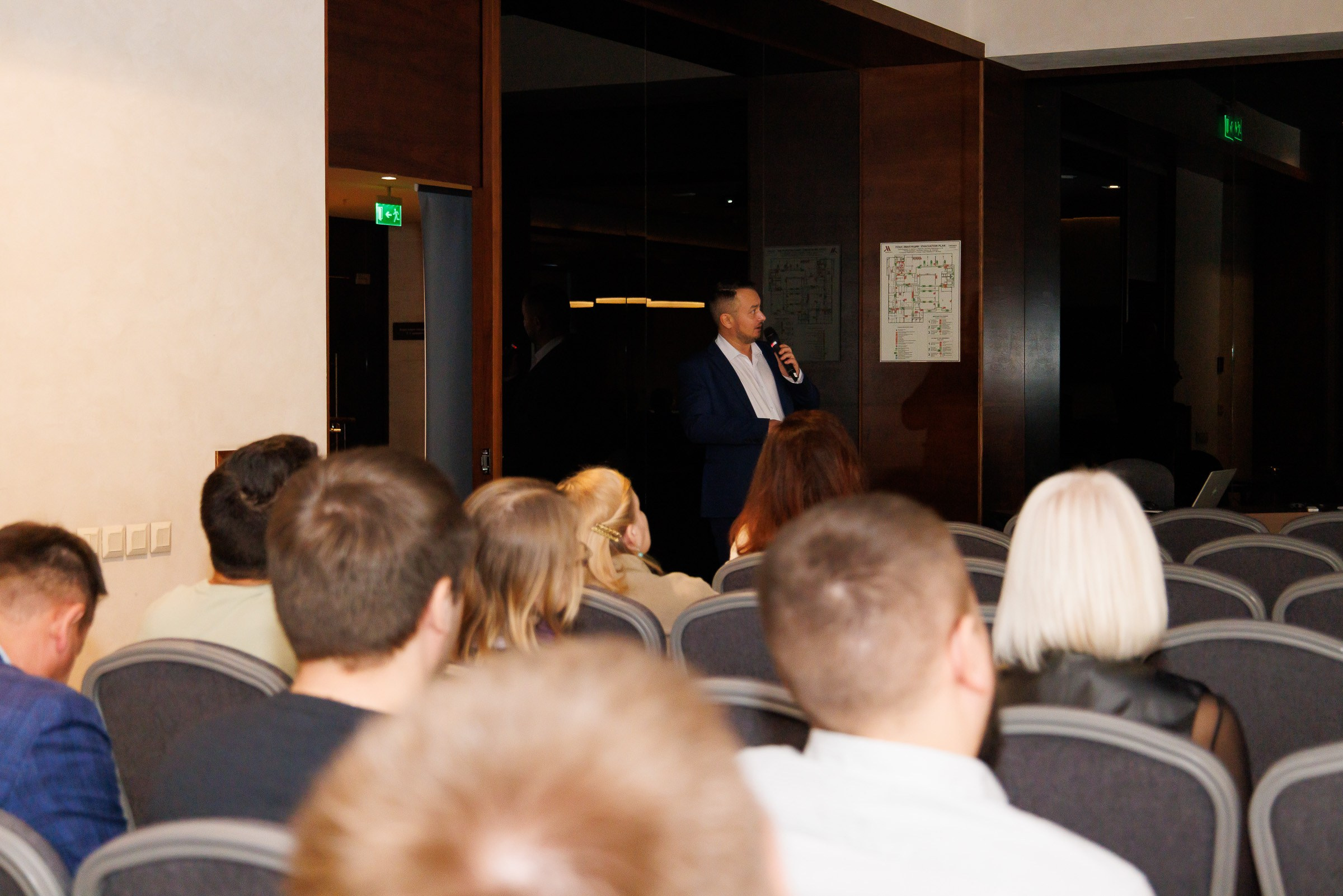 HIW — конференция в Воронеже. Предметный и портретный фотограф в Липецке — Зайцев Алексей