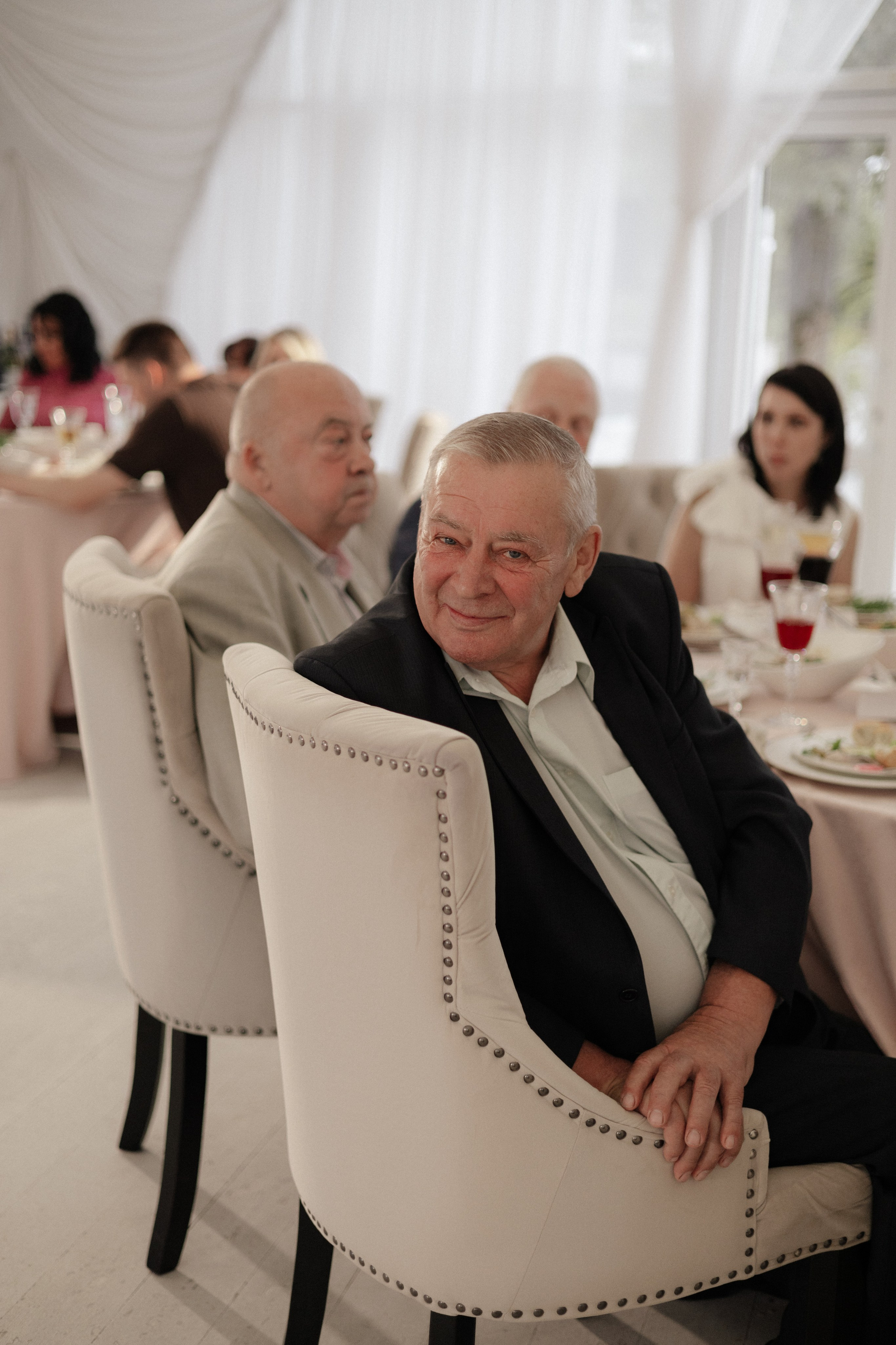 Аня и Саша. Свадьба в Юдино парк. Свадебный и портретный фотограф в Москве Анастасия Масюк