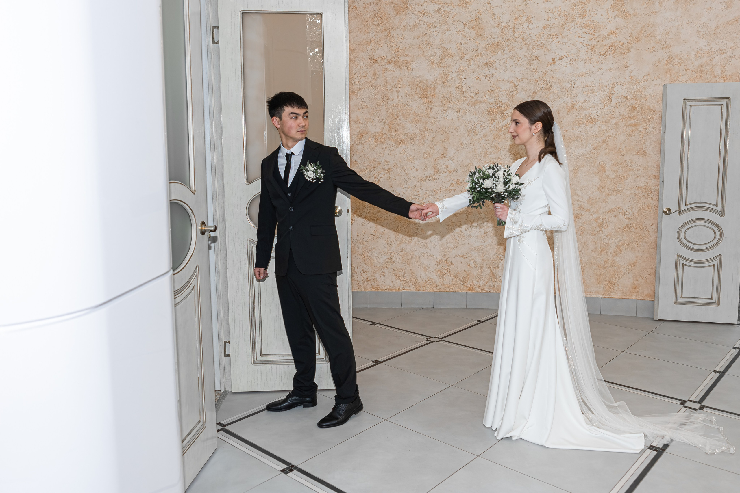 Артём и Лера 2025.12.25. Фотограф на Камчатке Анна Моргачёва. Семейные и детские съёмки