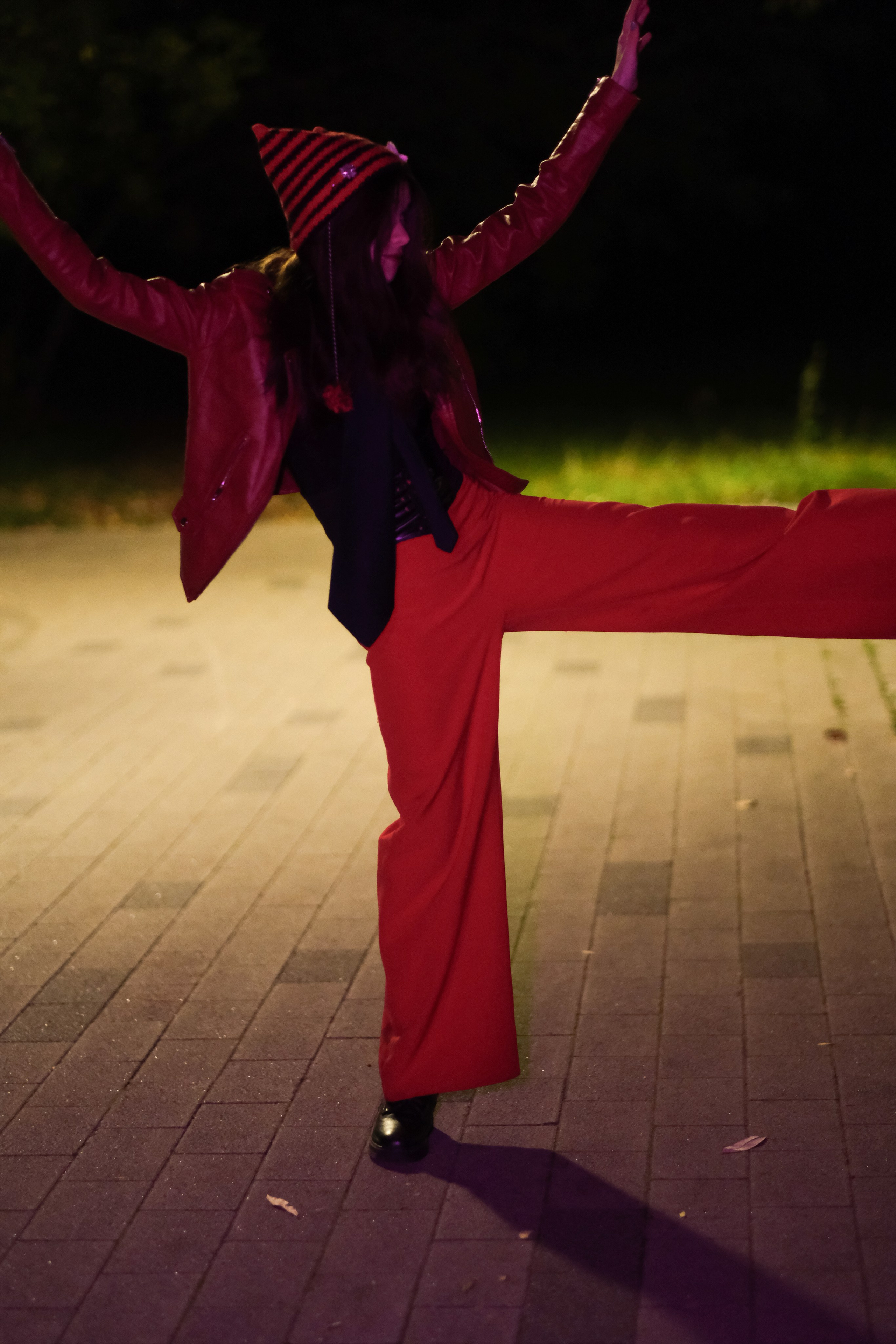 Александра в красном. Креативный фотограф в Москве Арапова Виталия