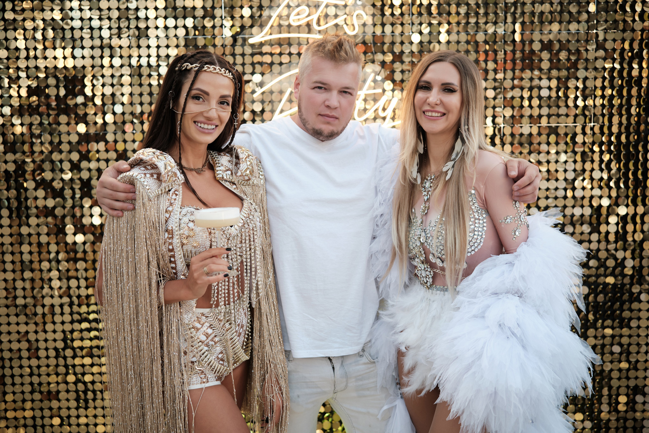 Burning Man на террасе White Point. Репортажный фотограф Дмитрий Литвинский. Минск, Беларусь, мир