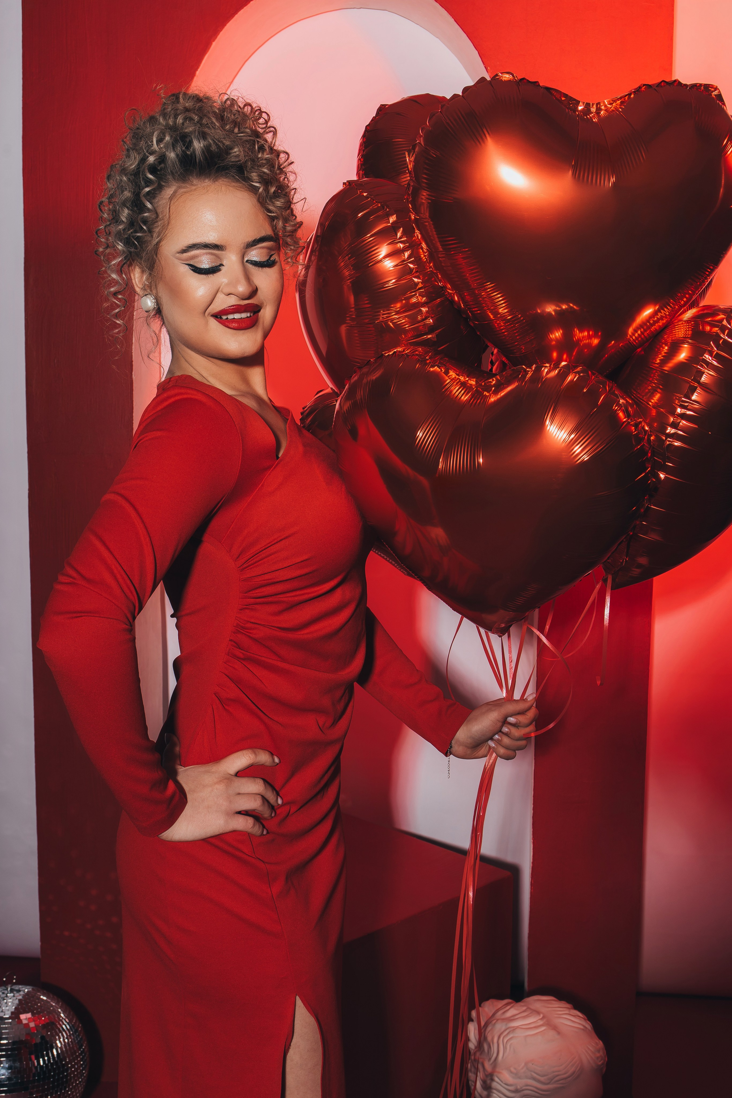 Фото день к 14 февраля.Эля